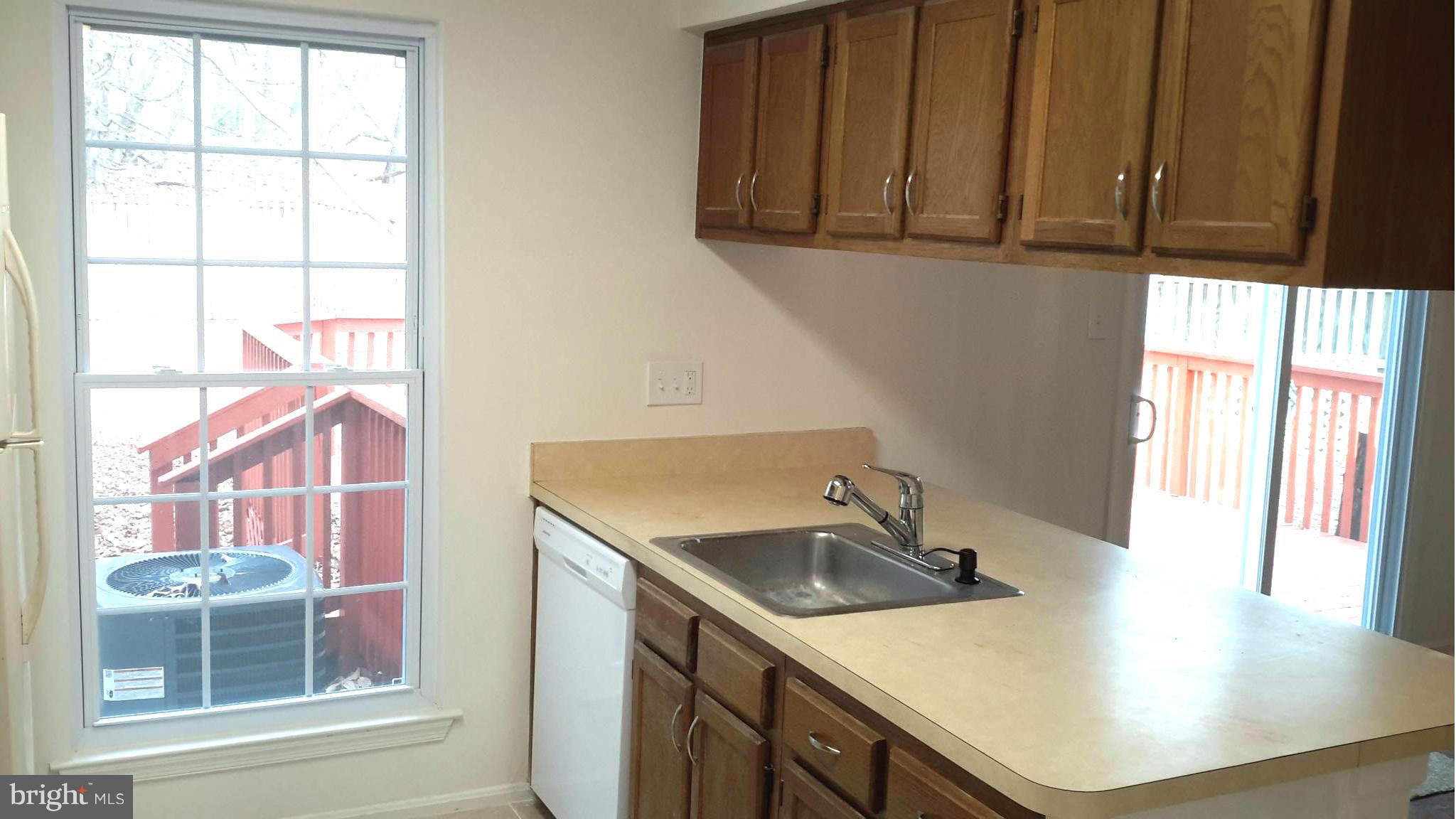 PADONIA COMPLEX - Residential Lease