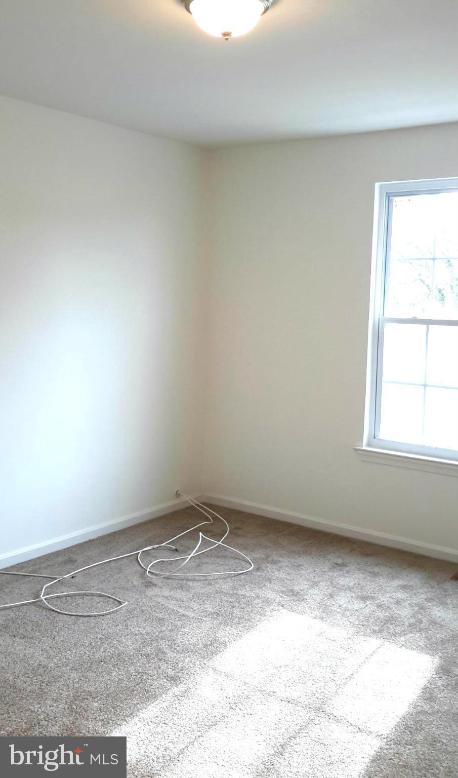 PADONIA COMPLEX - Residential Lease