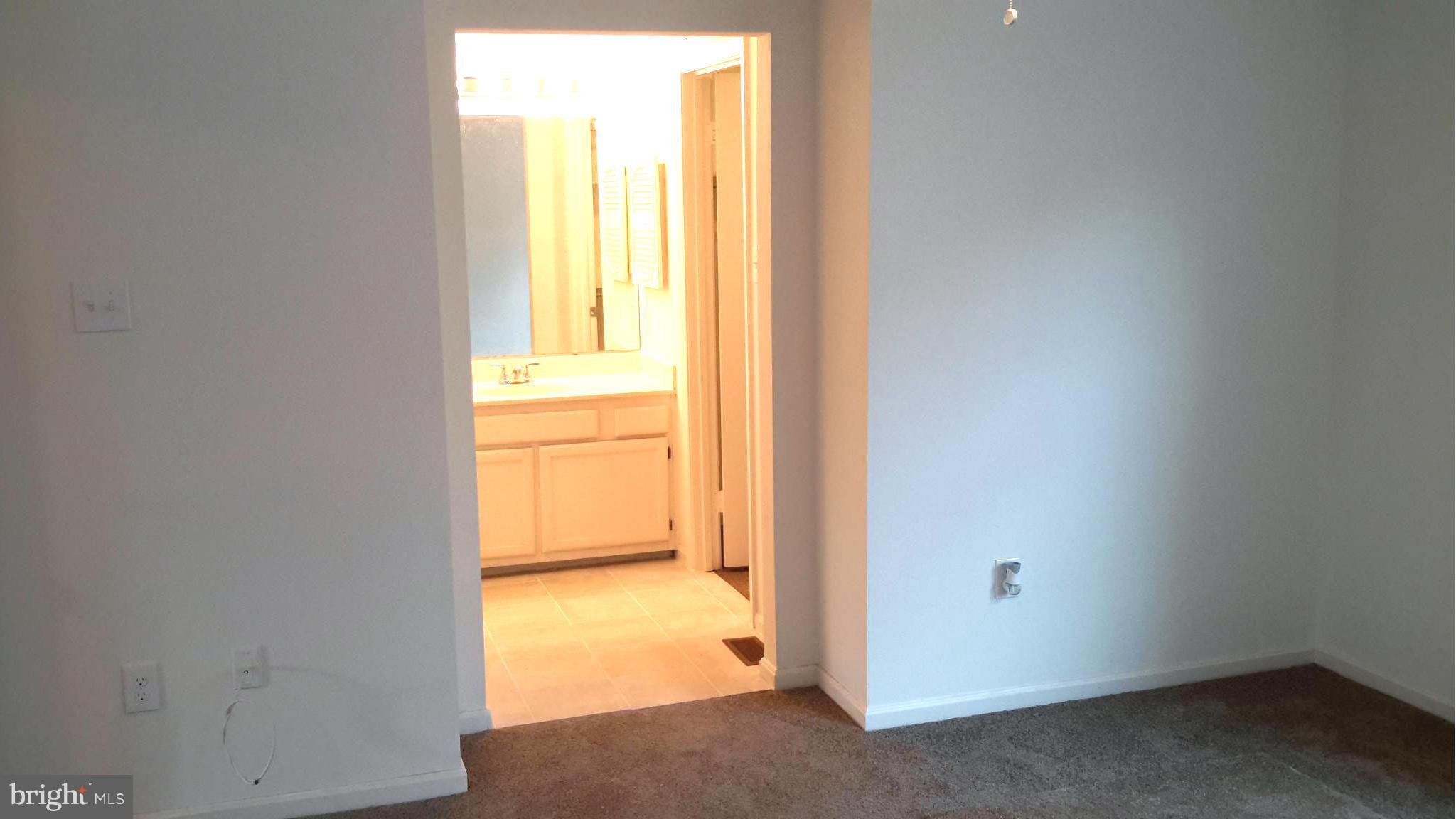 PADONIA COMPLEX - Residential Lease