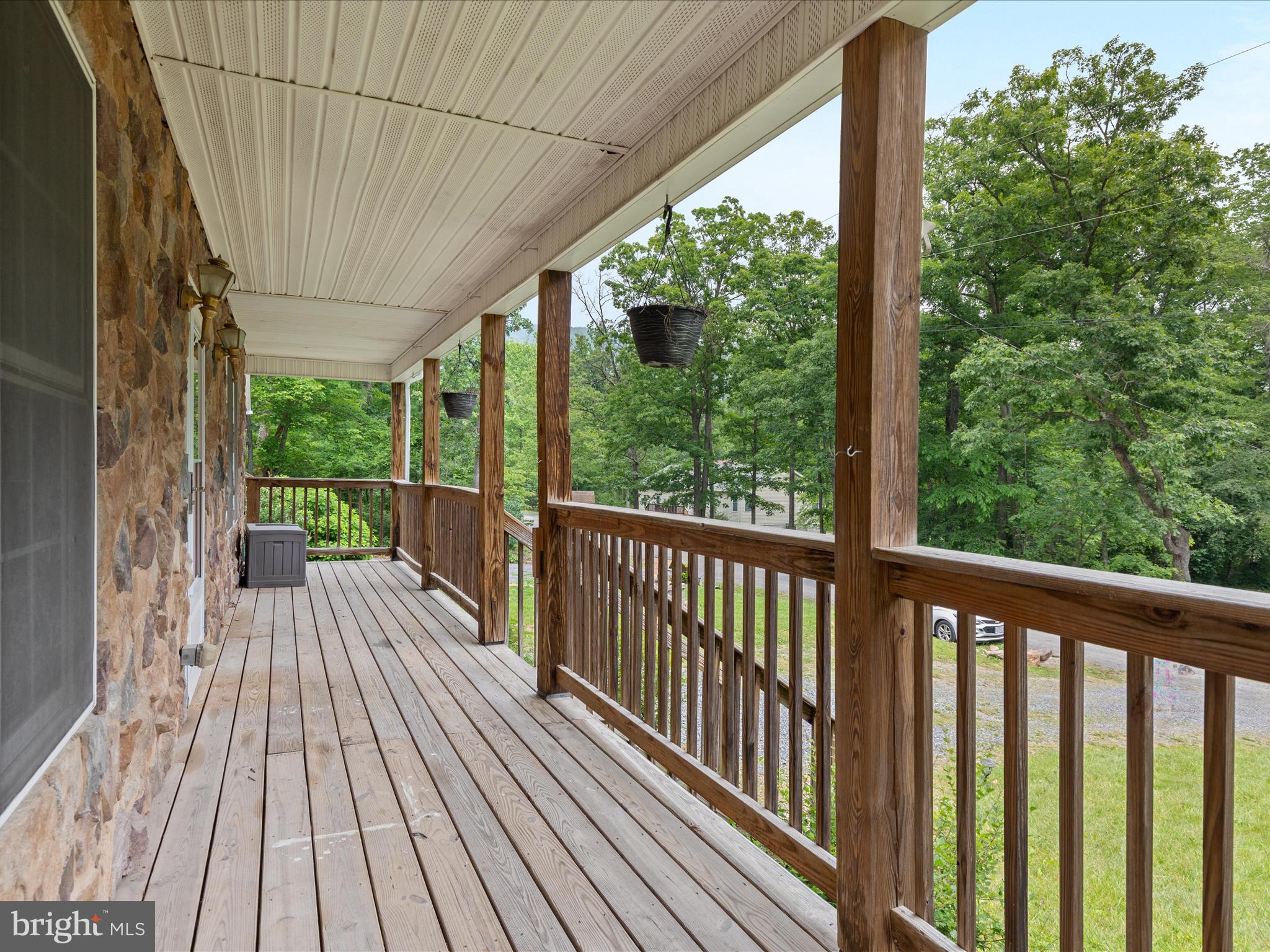 305 WINCHESTER DRIVE