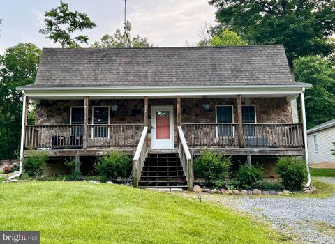 305 WINCHESTER DRIVE WINCHESTER VA 22602