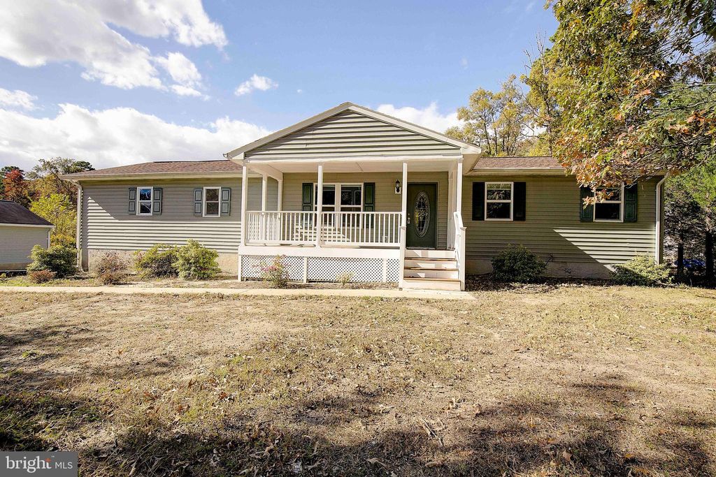 Photo of 258 Poplar Road, MILLERSVILLE, MD 21108 (MLS # MDAA2129384)
