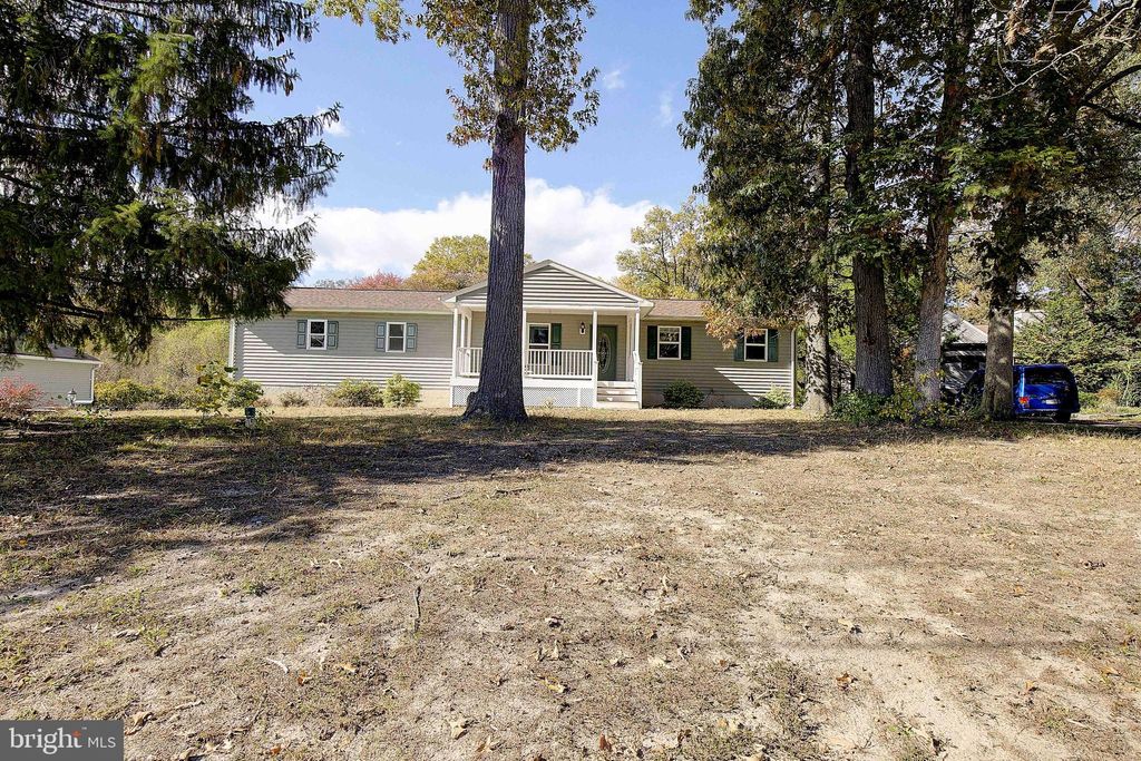 Photo of 258 Poplar Road, MILLERSVILLE, MD 21108 (MLS # MDAA2129384)