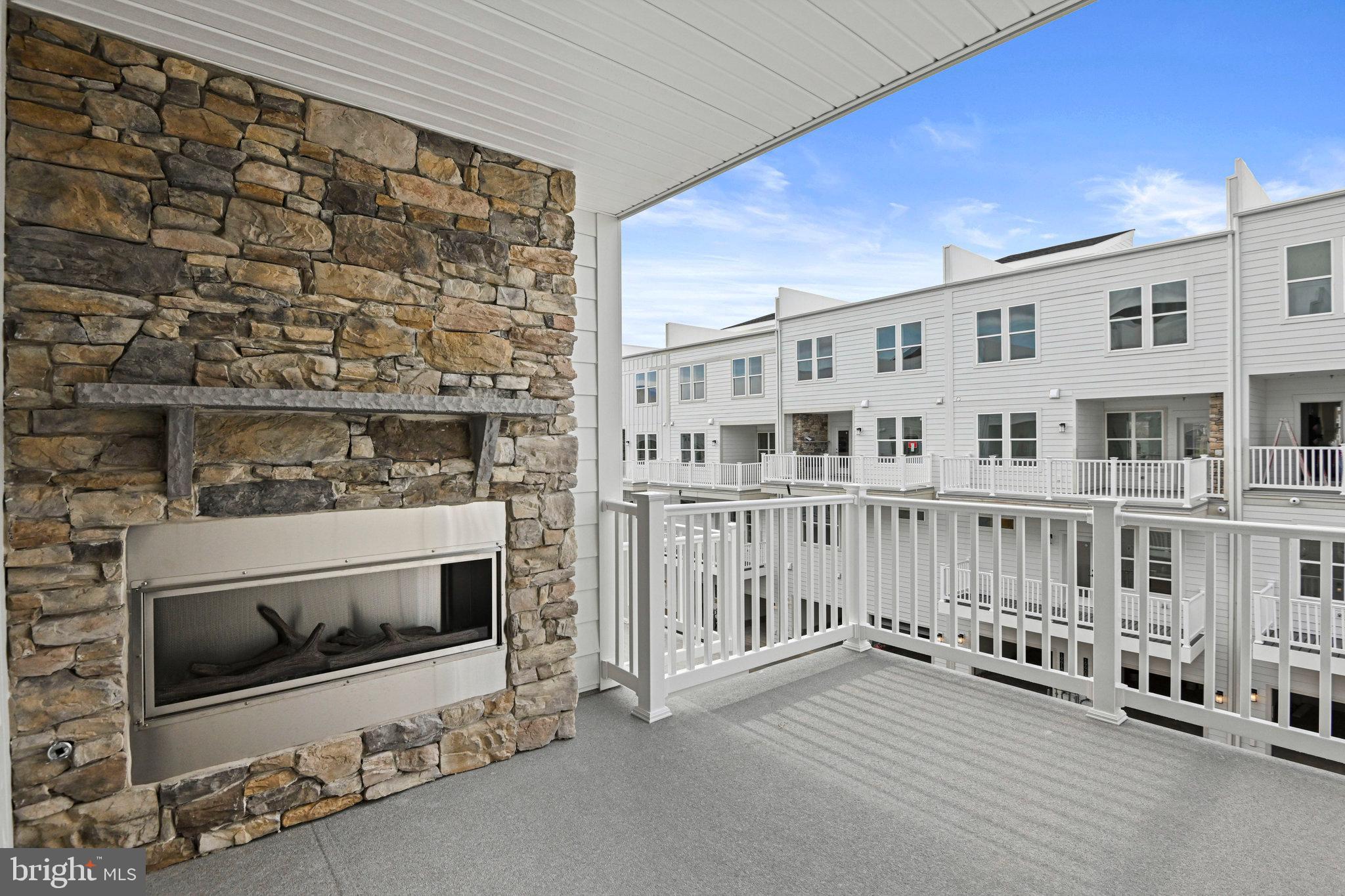 BELMONT OVERLOOK - Residential Lease