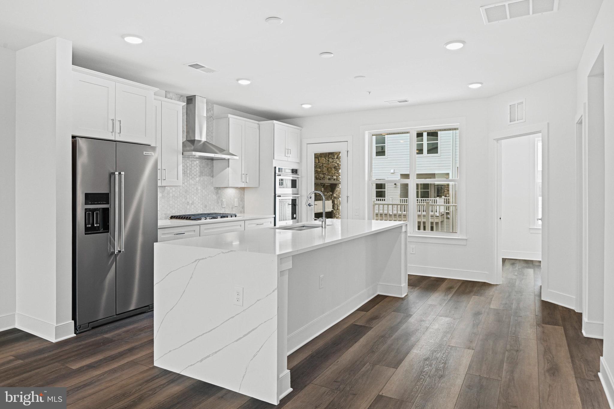 BELMONT OVERLOOK - Residential Lease