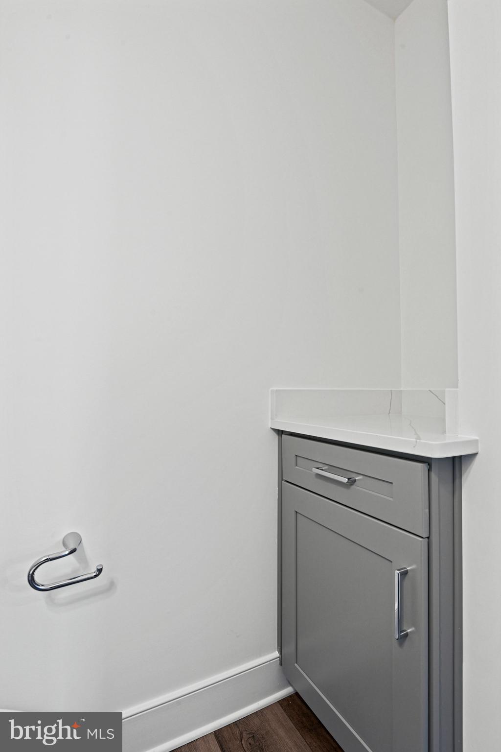 BELMONT OVERLOOK - Residential Lease