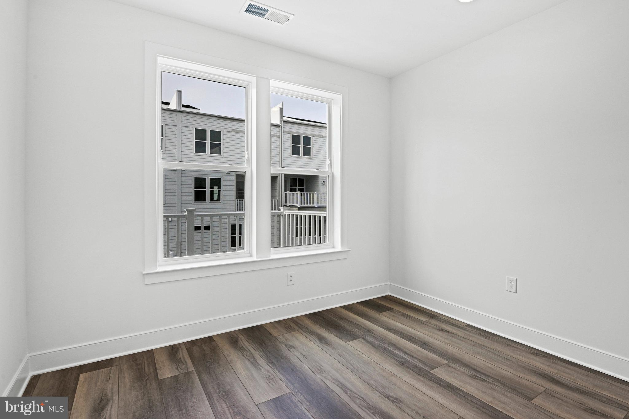 BELMONT OVERLOOK - Residential Lease