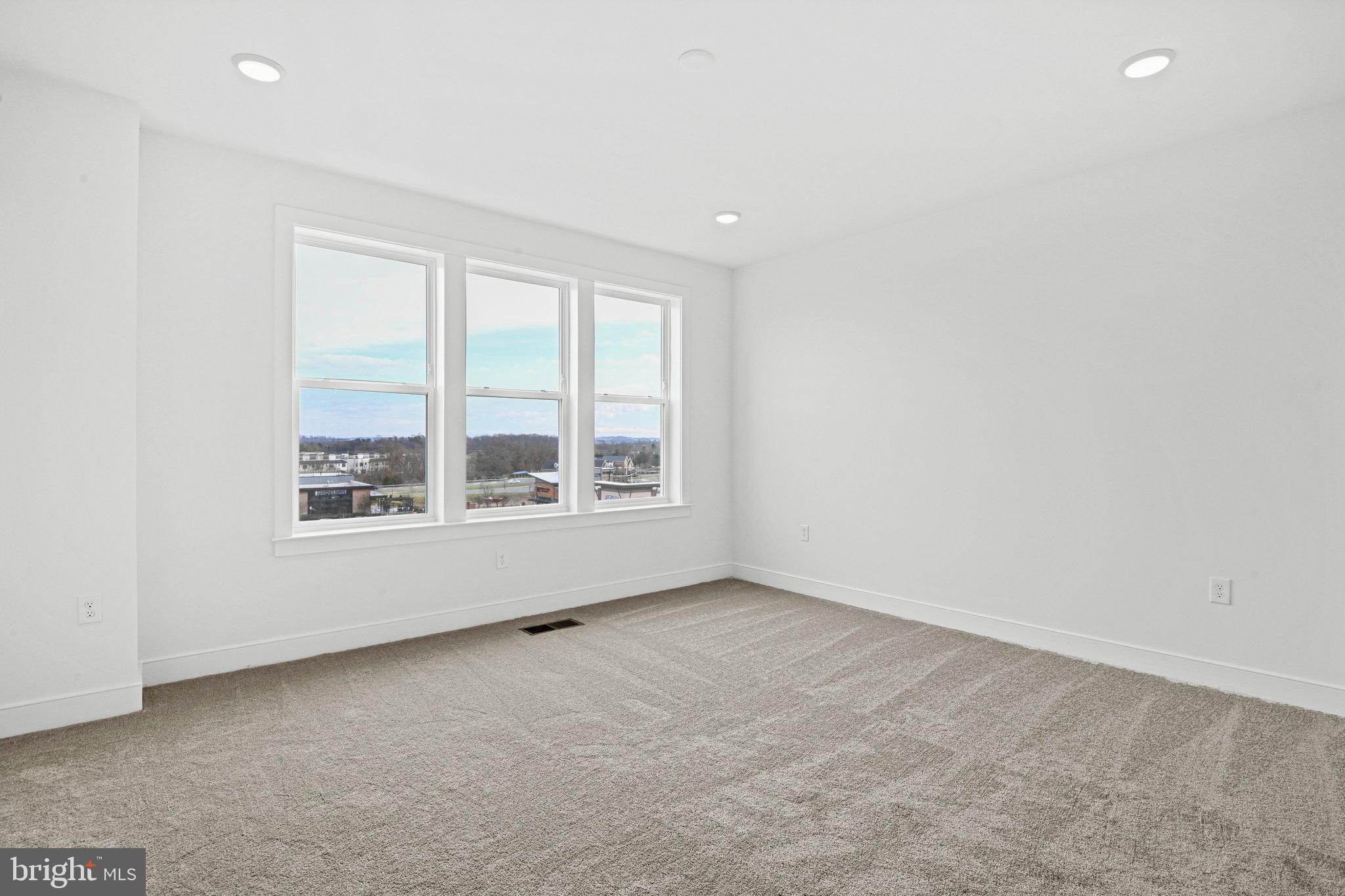 BELMONT OVERLOOK - Residential Lease