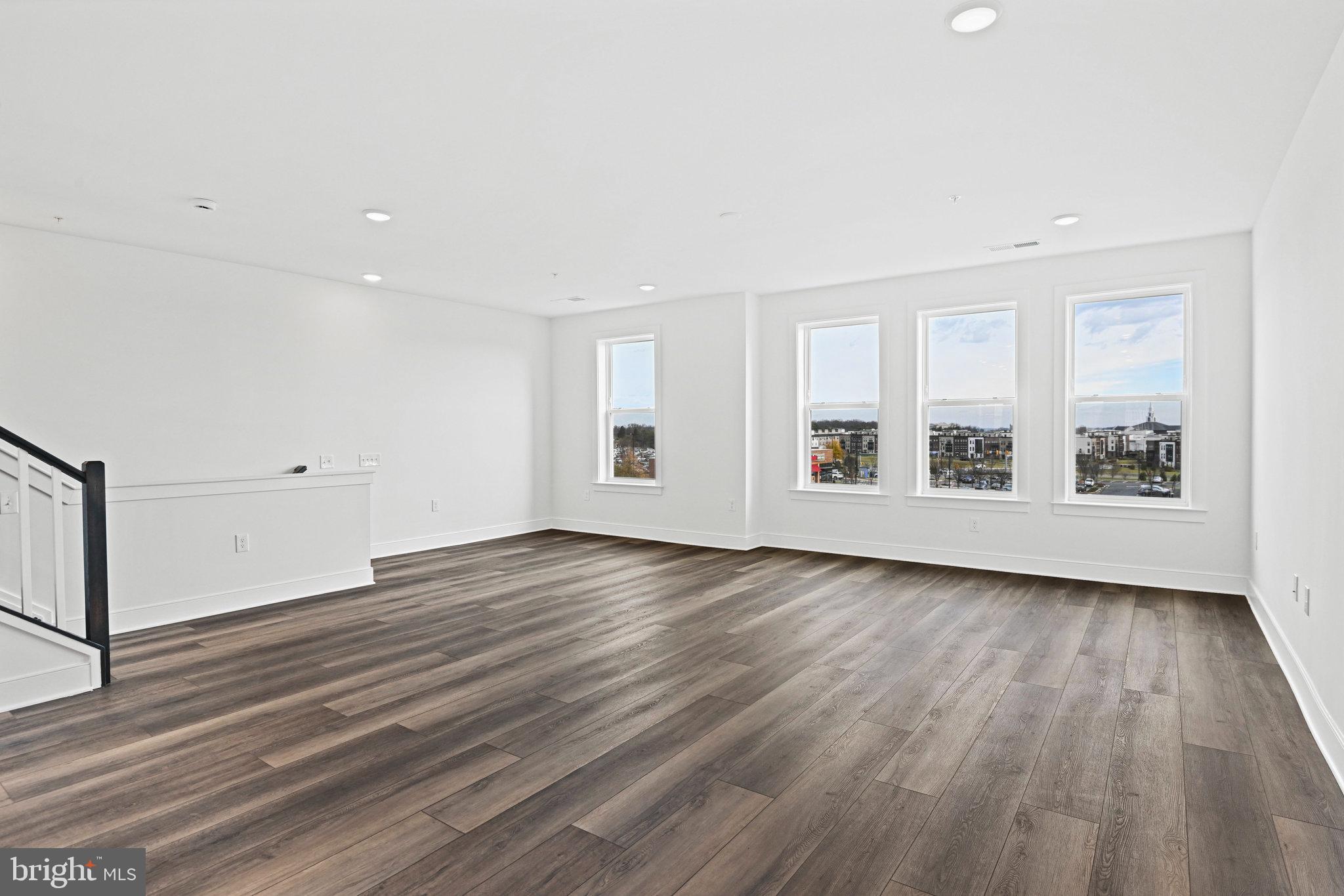 BELMONT OVERLOOK - Residential Lease