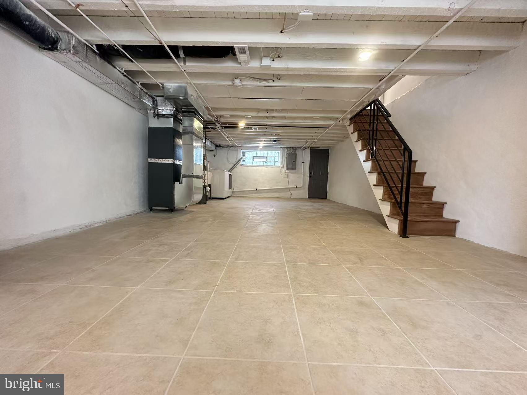 POINT BREEZE - Residential