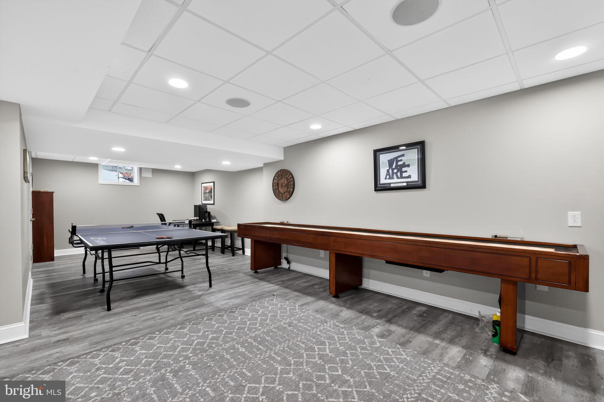 THORNBURY HUNT - Residential