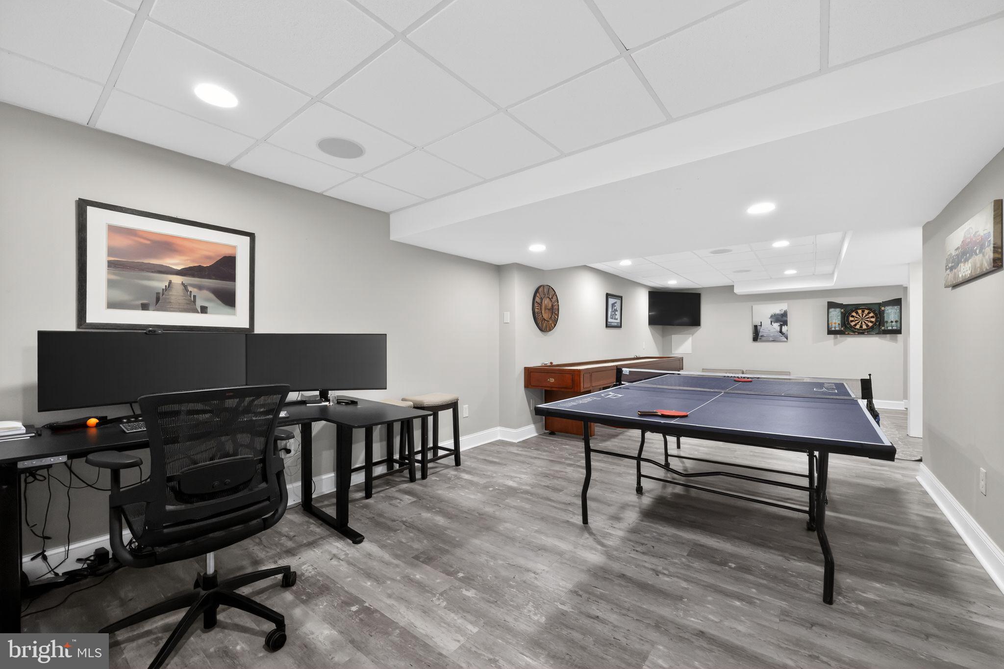 THORNBURY HUNT - Residential