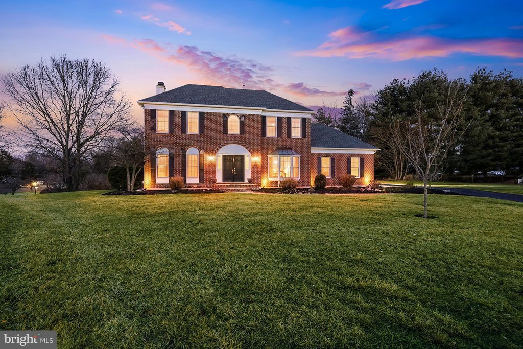 Photo of 9 Heatherstone Way, THORNTON, PA 19373 (MLS # PADE2108392)