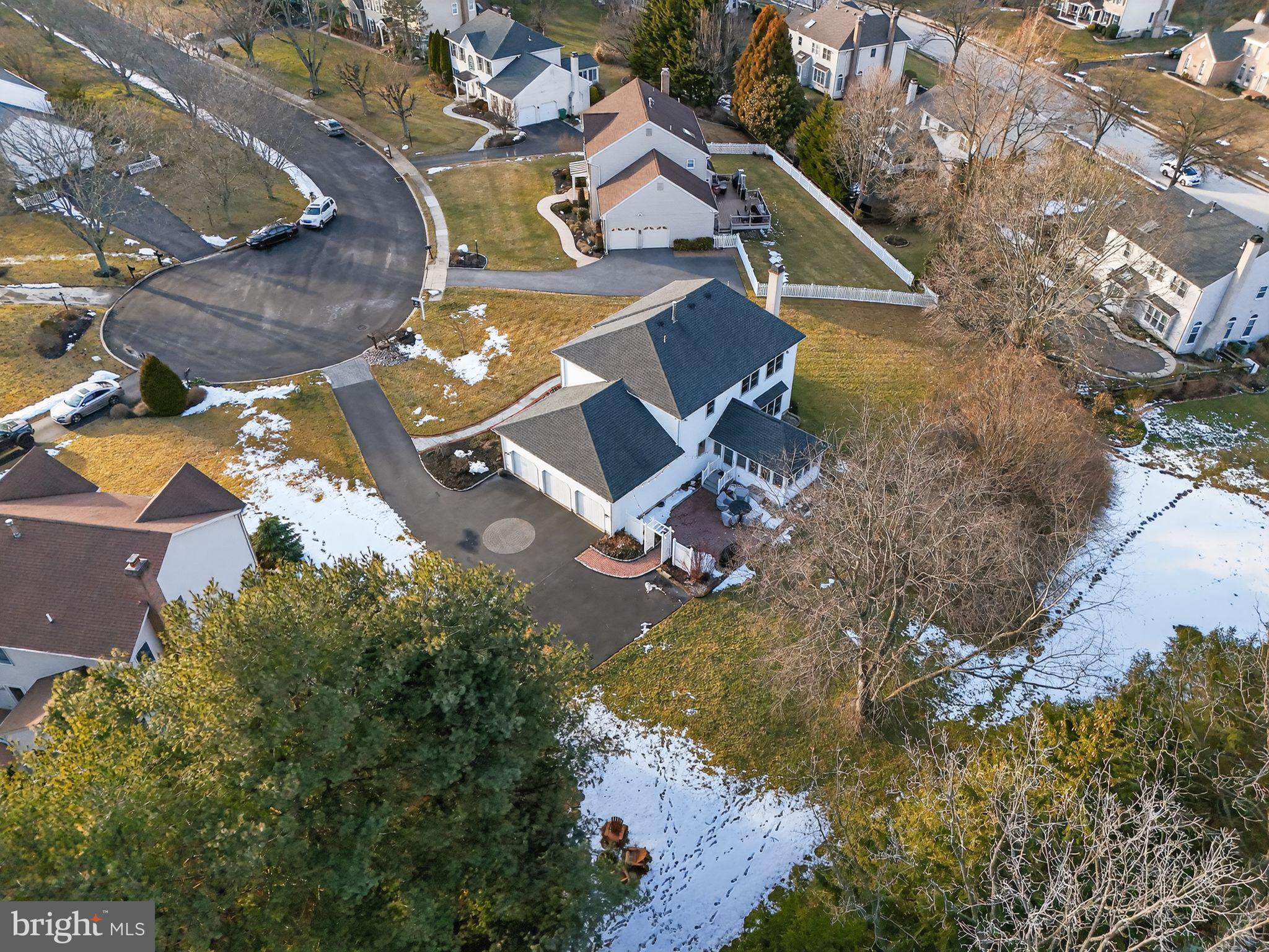 THORNBURY HUNT - Residential