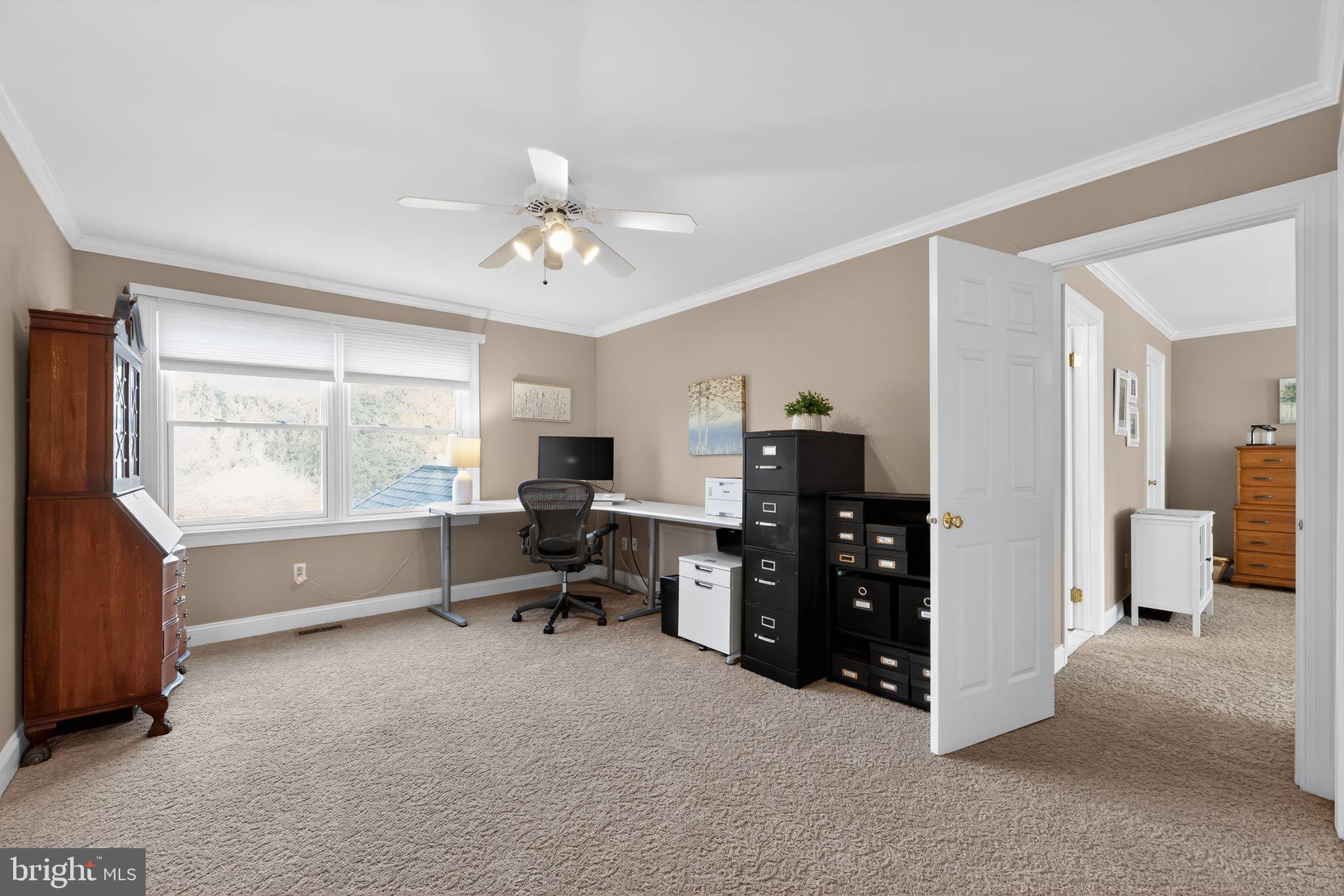 THORNBURY HUNT - Residential