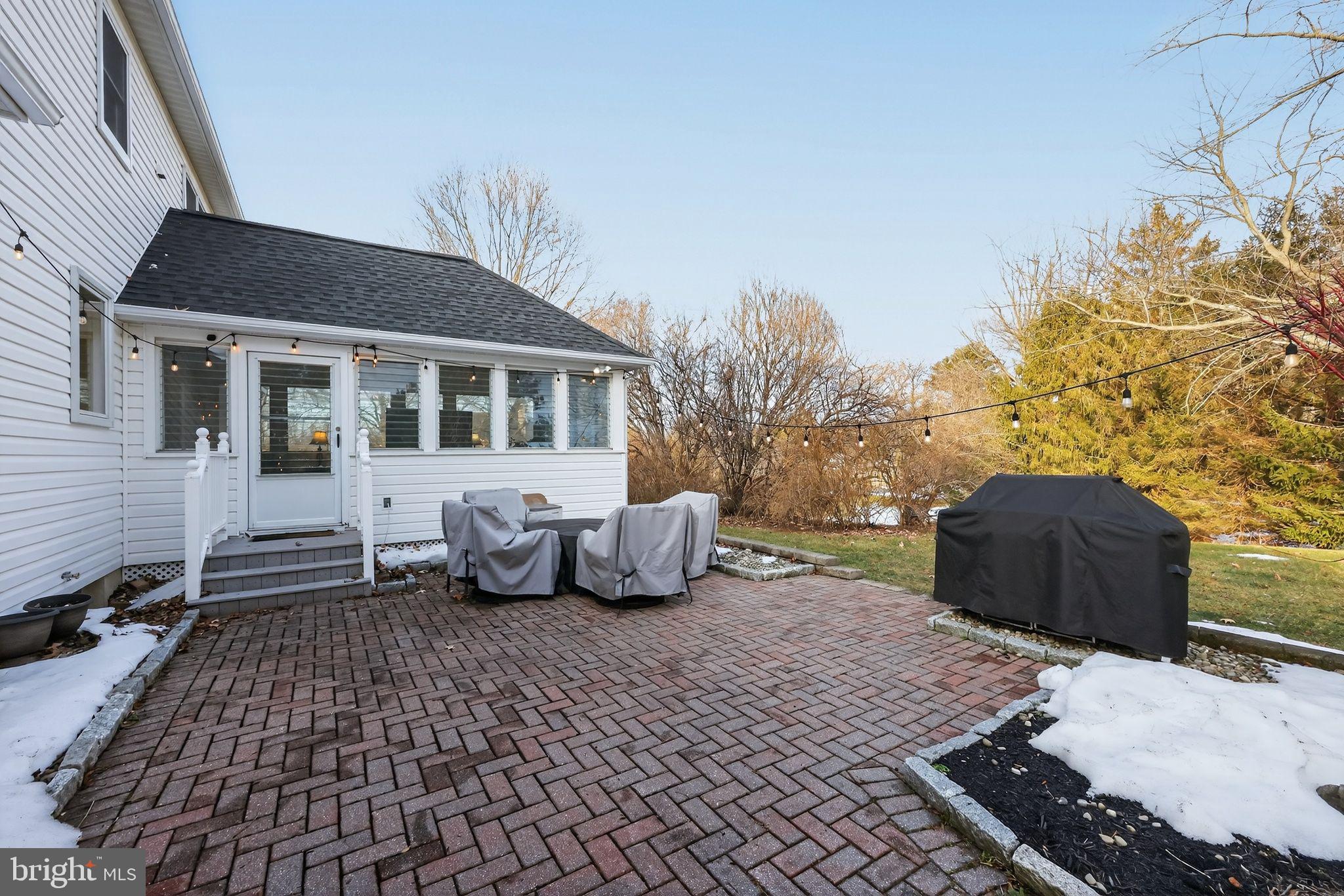 THORNBURY HUNT - Residential