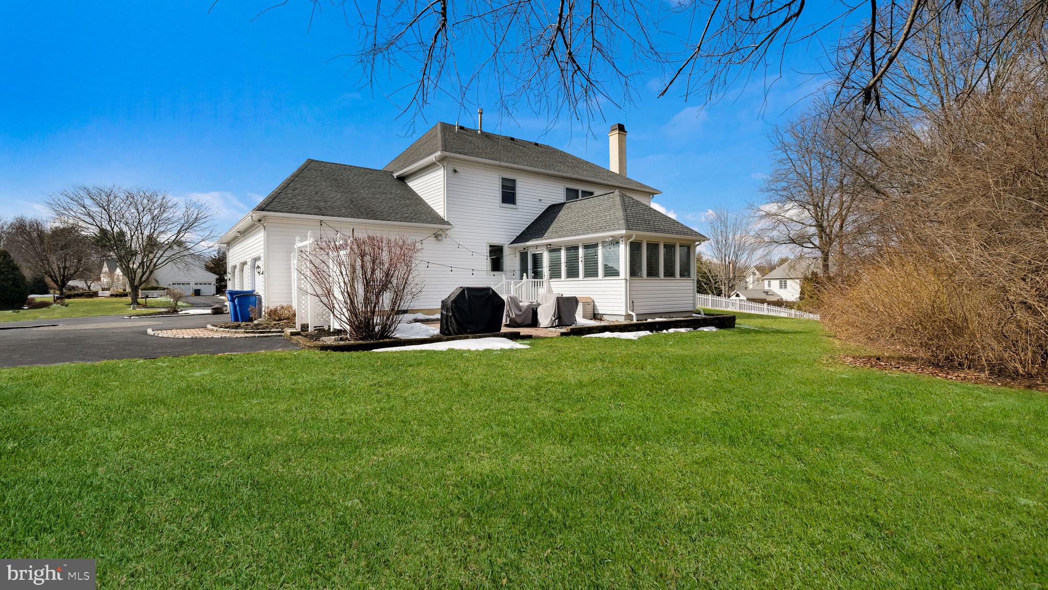 THORNBURY HUNT - Residential