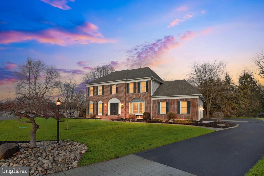 Photo of 9 Heatherstone Way, THORNTON, PA 19373 (MLS # PADE2108392)