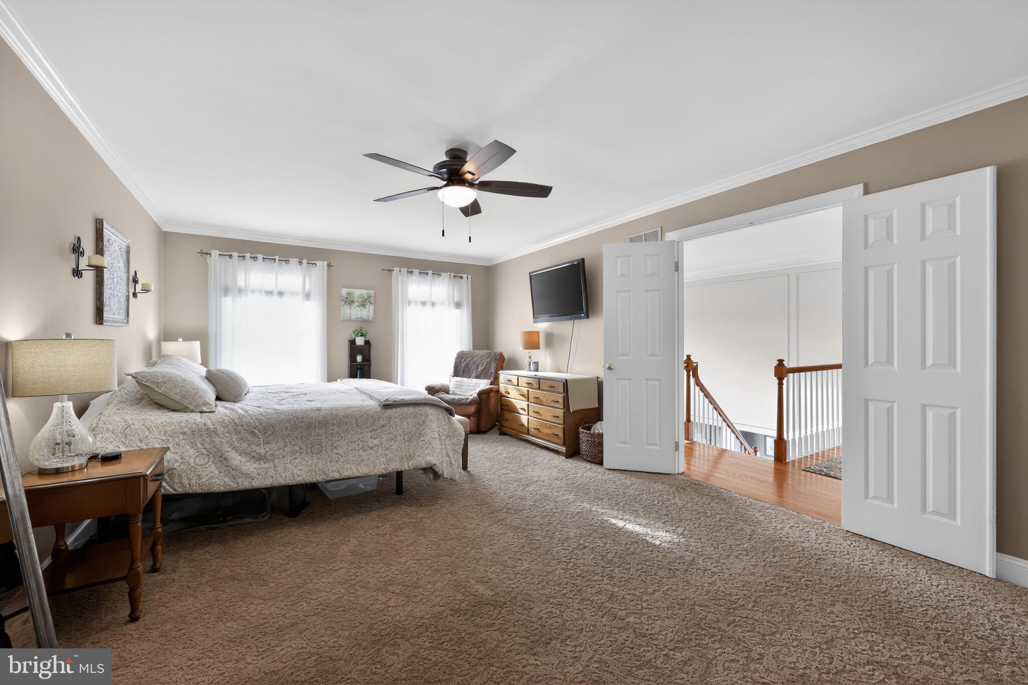 THORNBURY HUNT - Residential