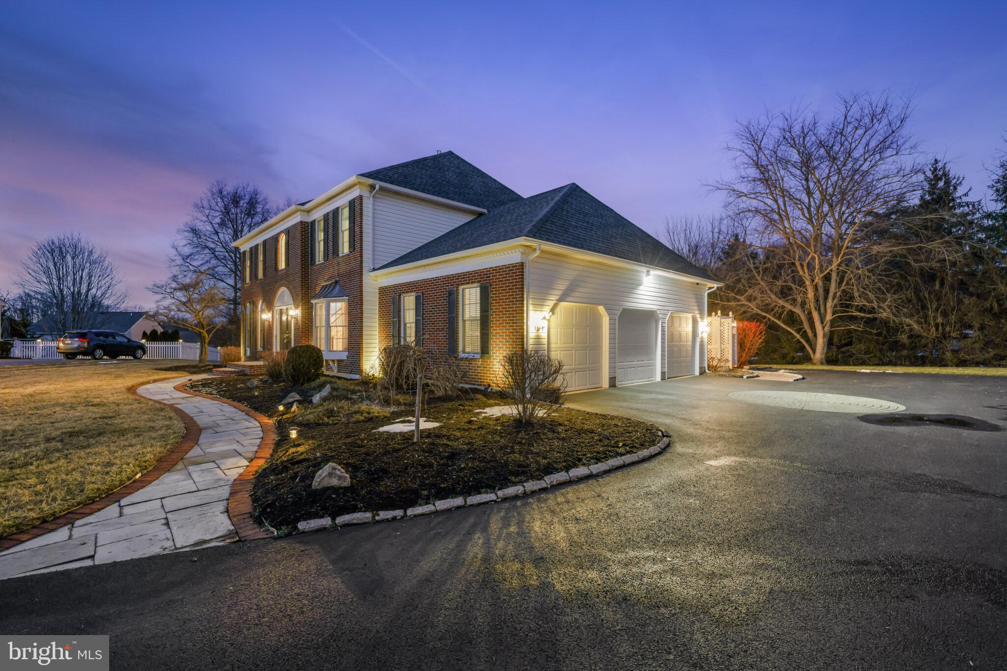 THORNBURY HUNT - Residential