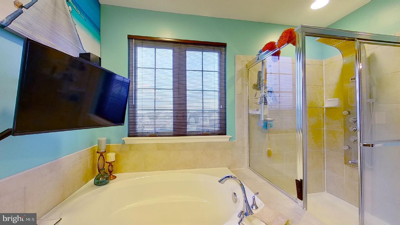 GLENEAGLES AT ST CHARLES - Residential