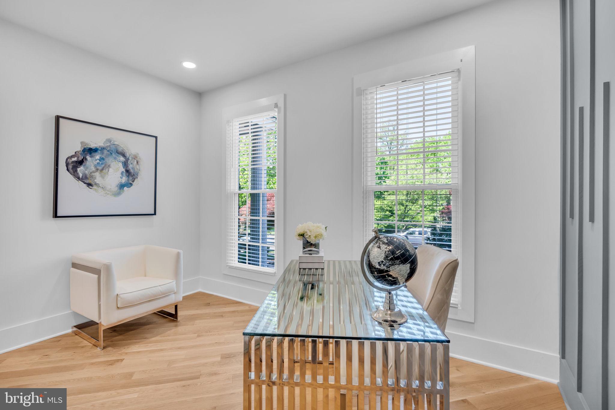 RESTON - Residential