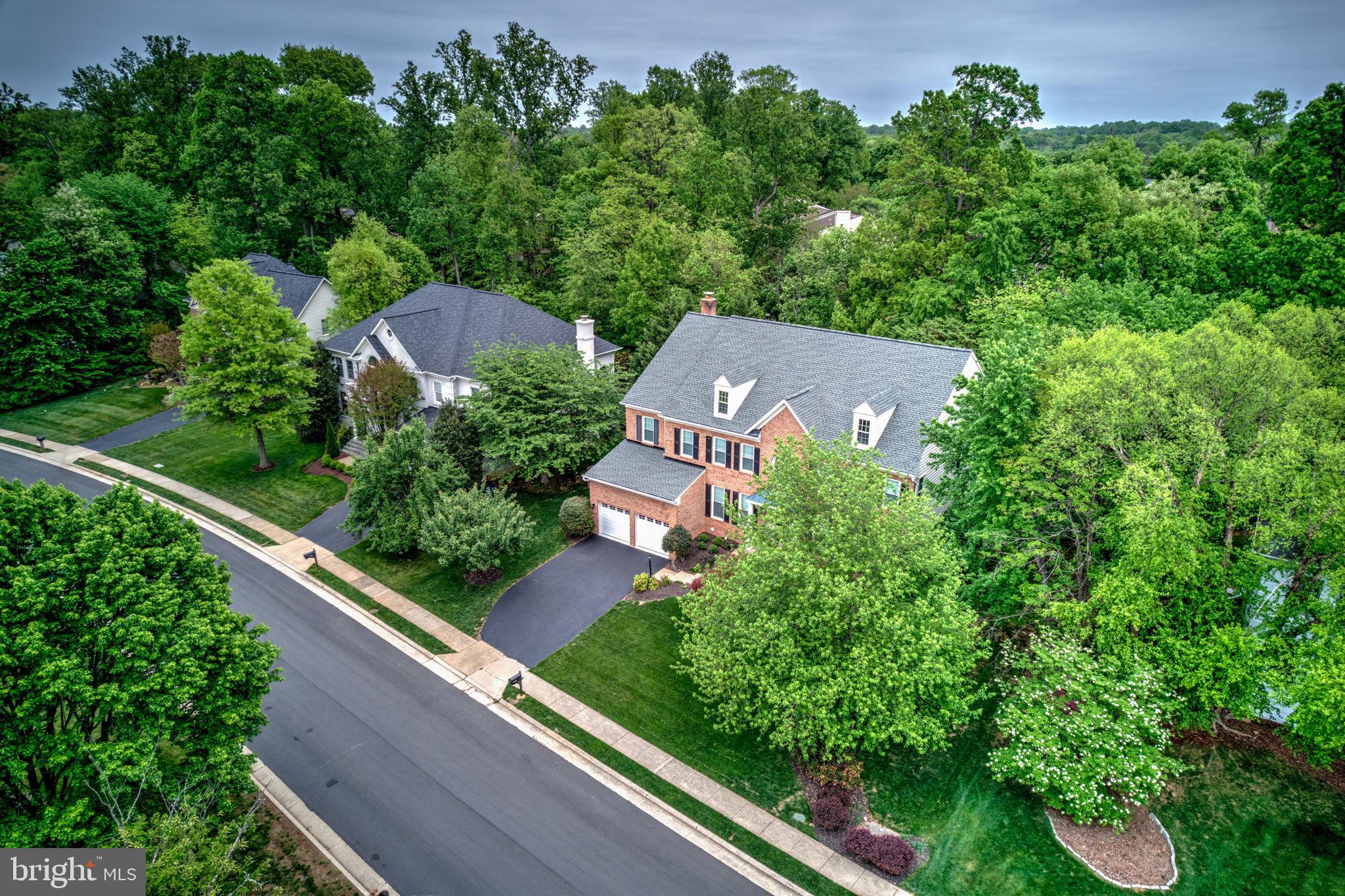 RESTON - Residential