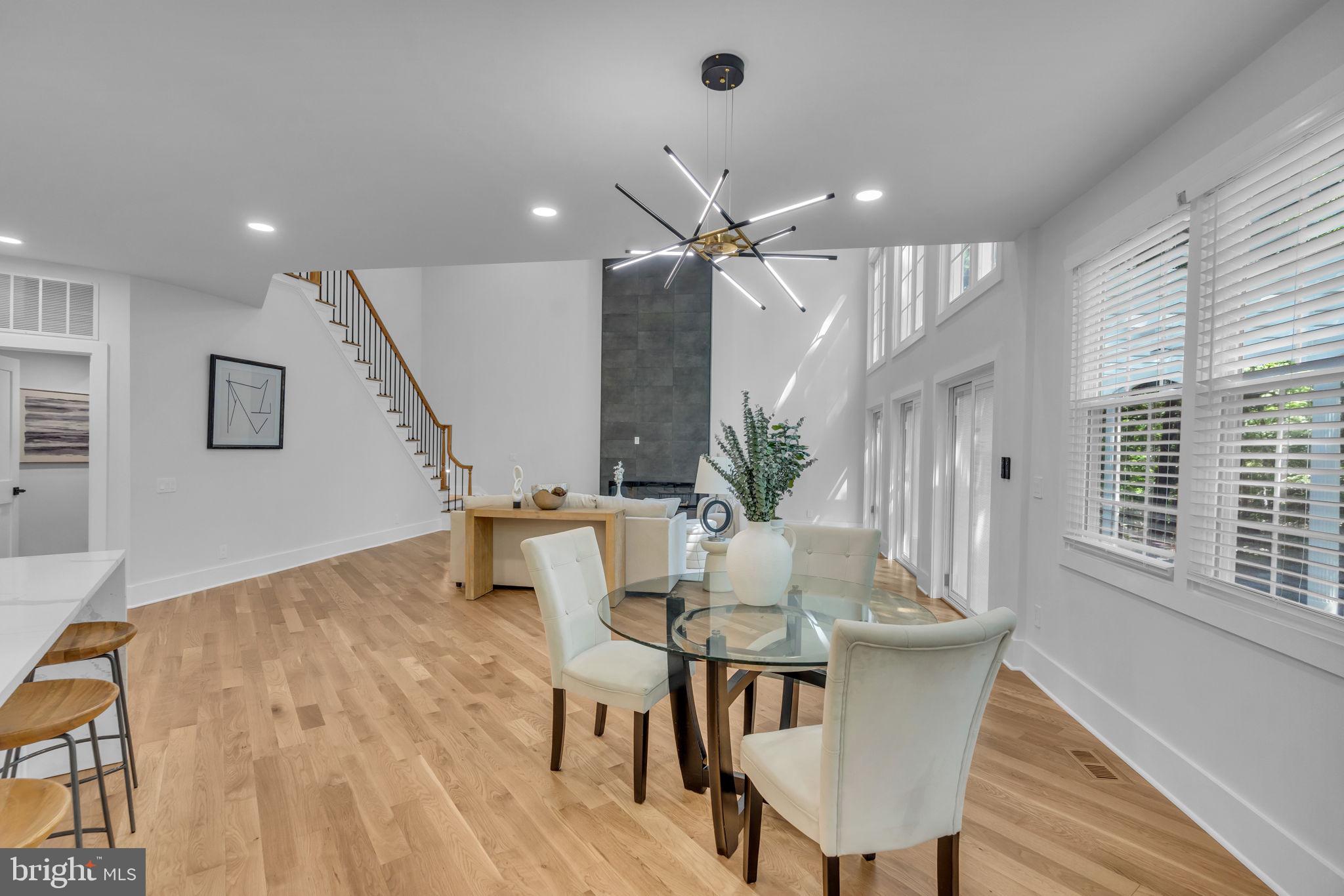RESTON - Residential