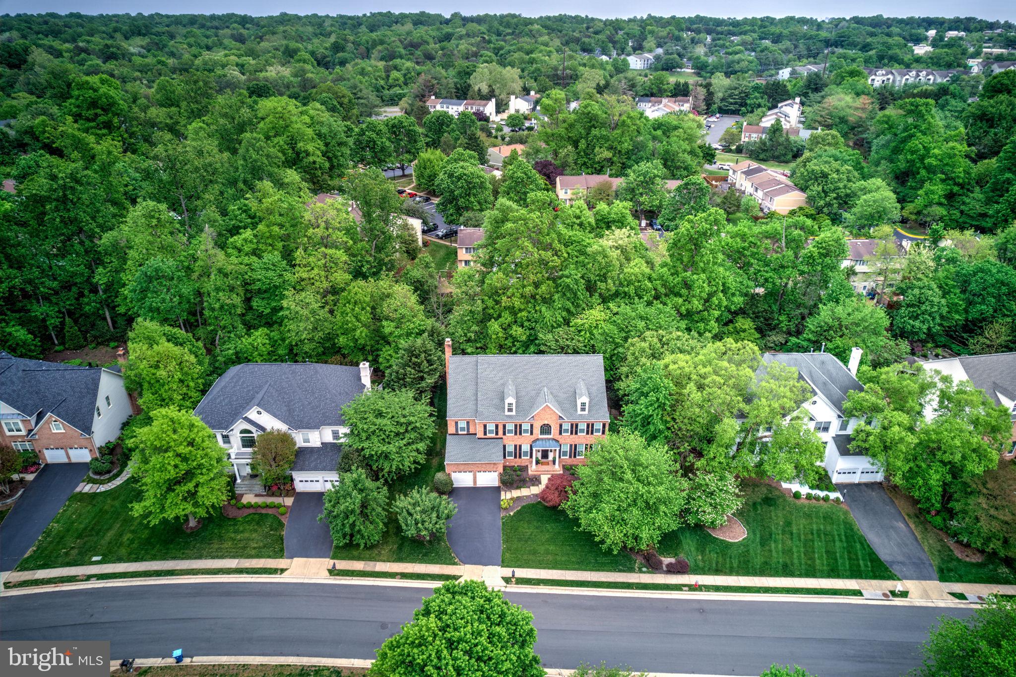 RESTON - Residential