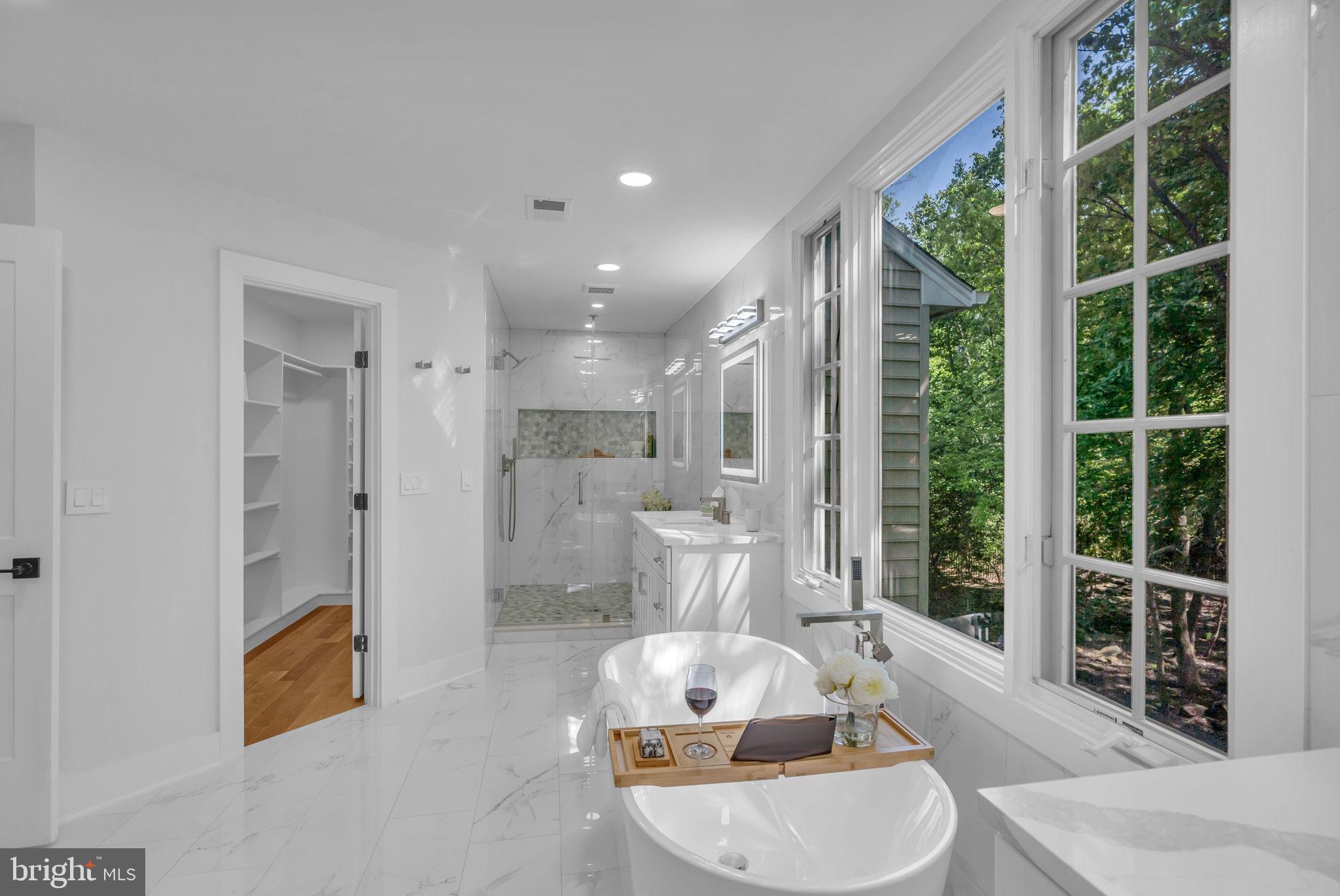 RESTON - Residential