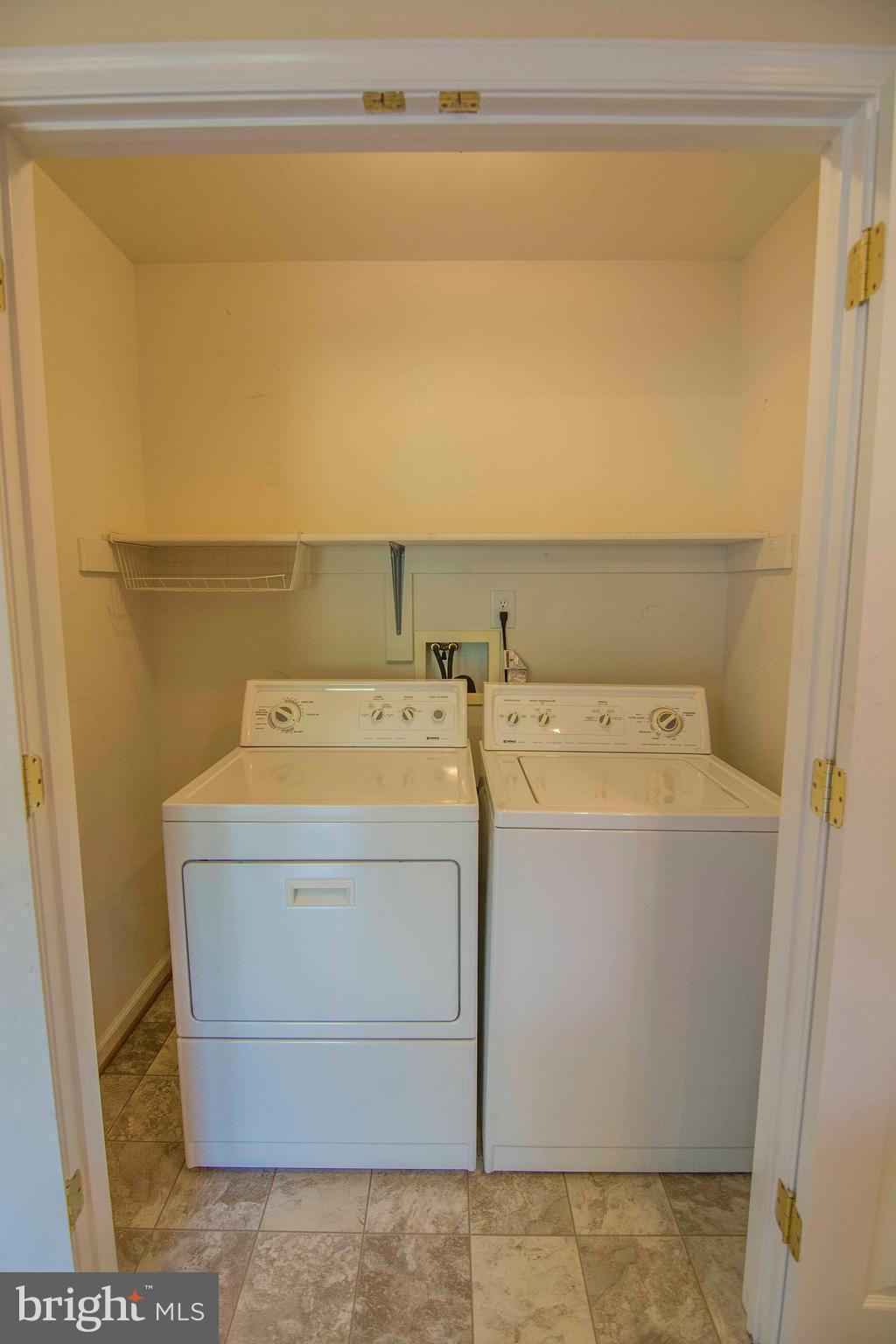 LOCUST HILL - Residential