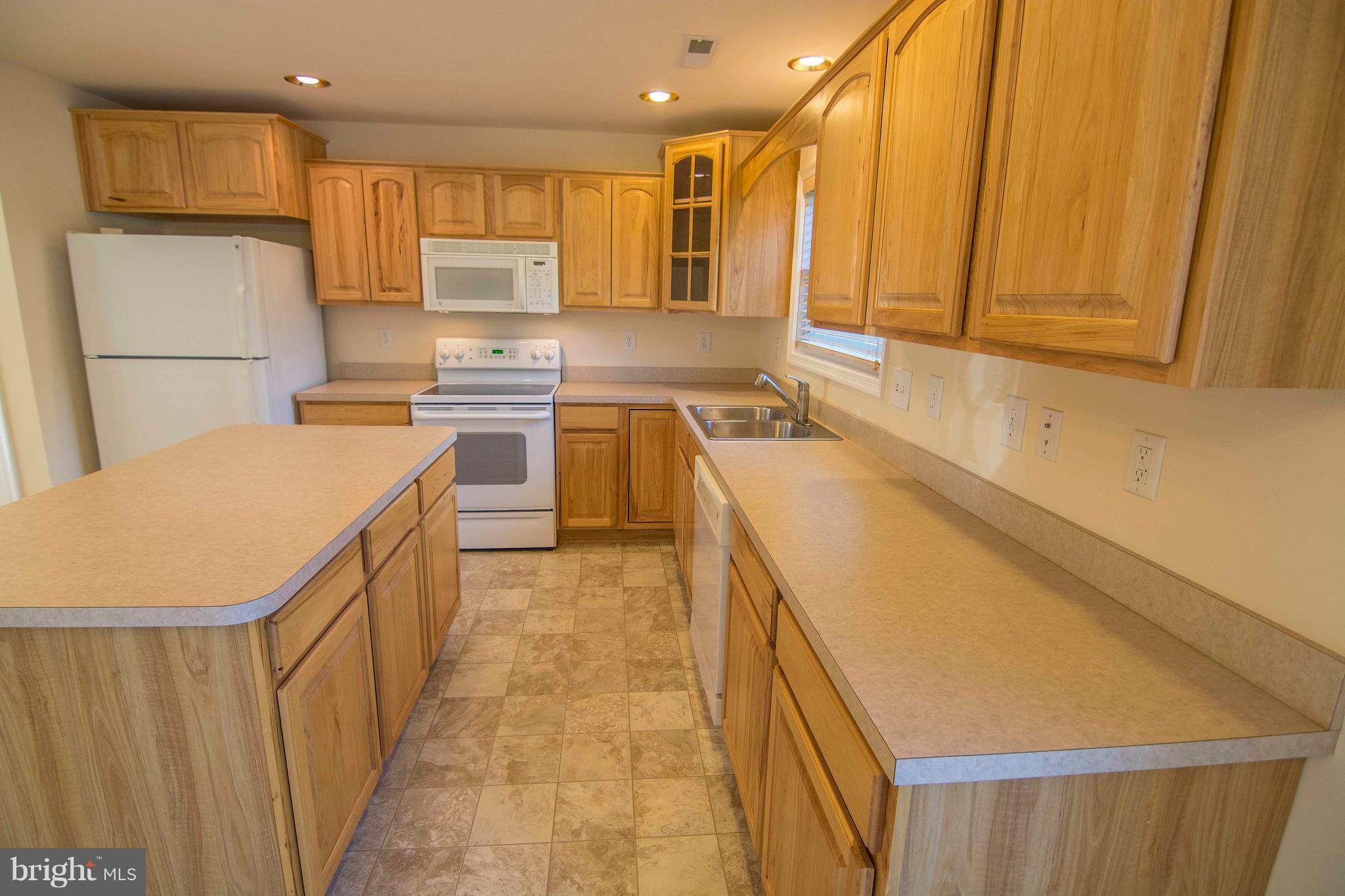 LOCUST HILL - Residential