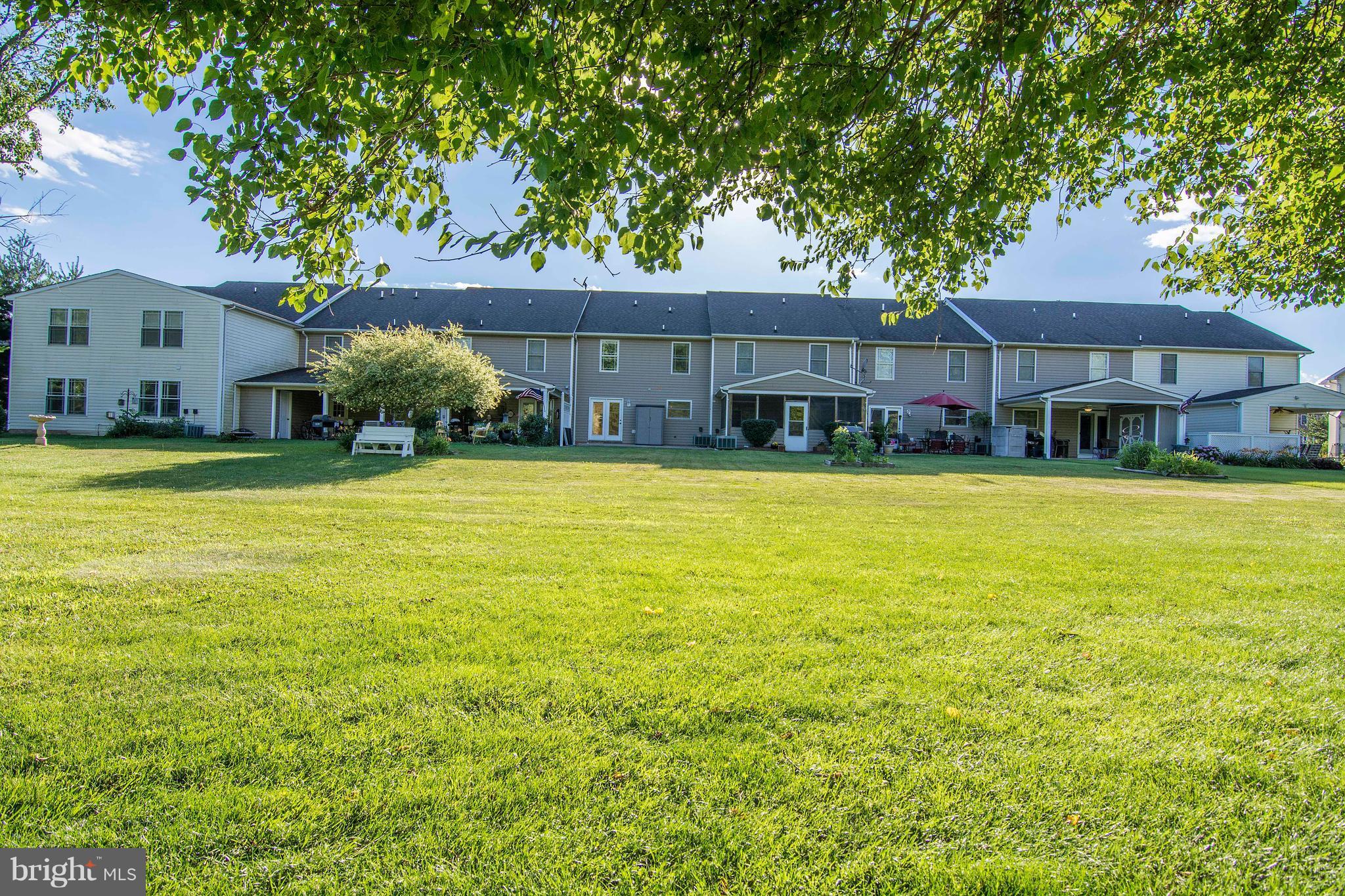 LOCUST HILL - Residential