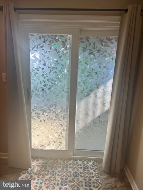 CONSTANT FRIENDSHIP - Residential Lease