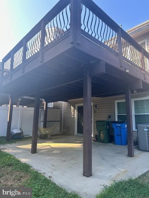 CONSTANT FRIENDSHIP - Residential Lease