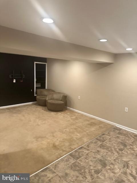 CONSTANT FRIENDSHIP - Residential Lease