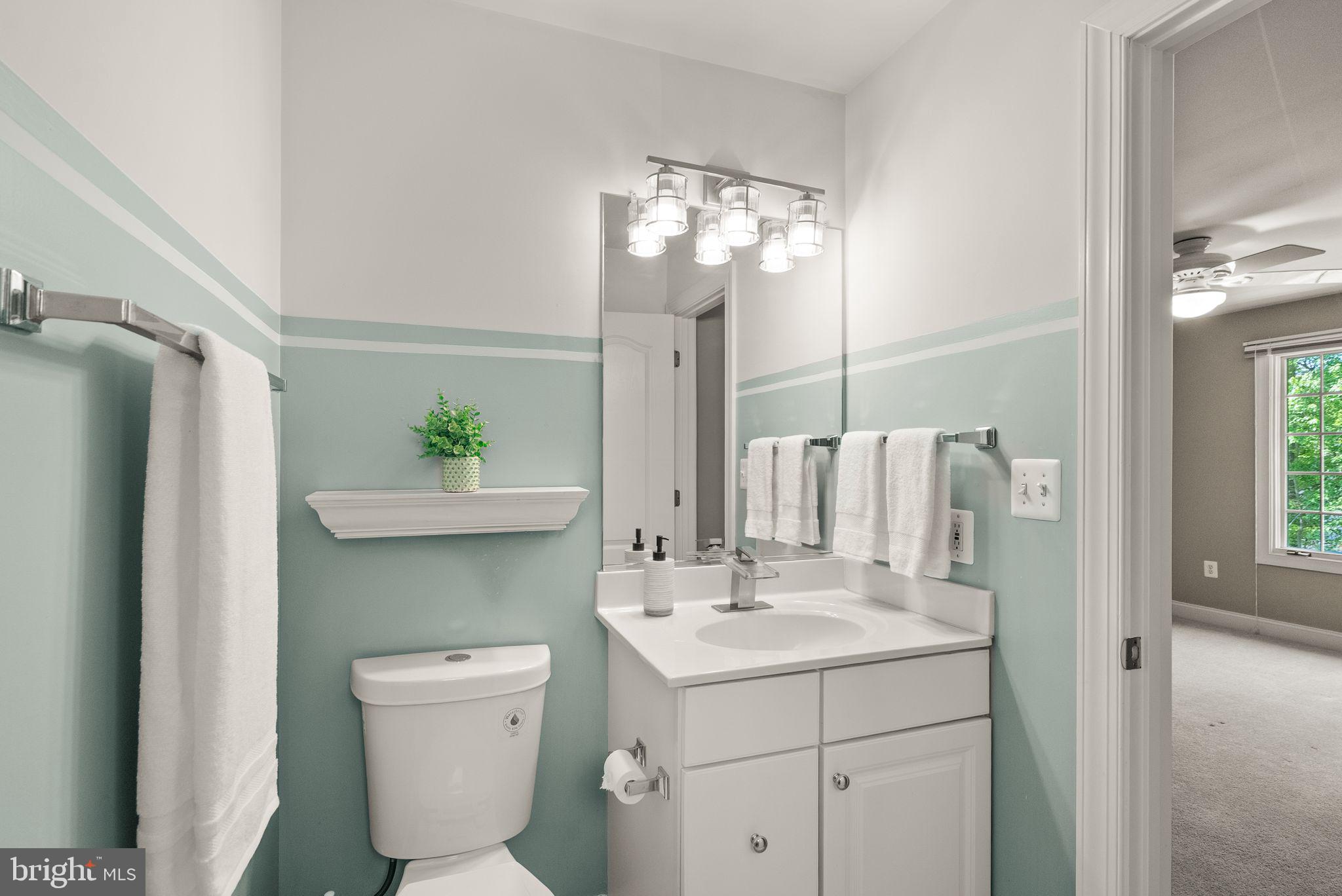 HUNTWOOD MANOR - Residential