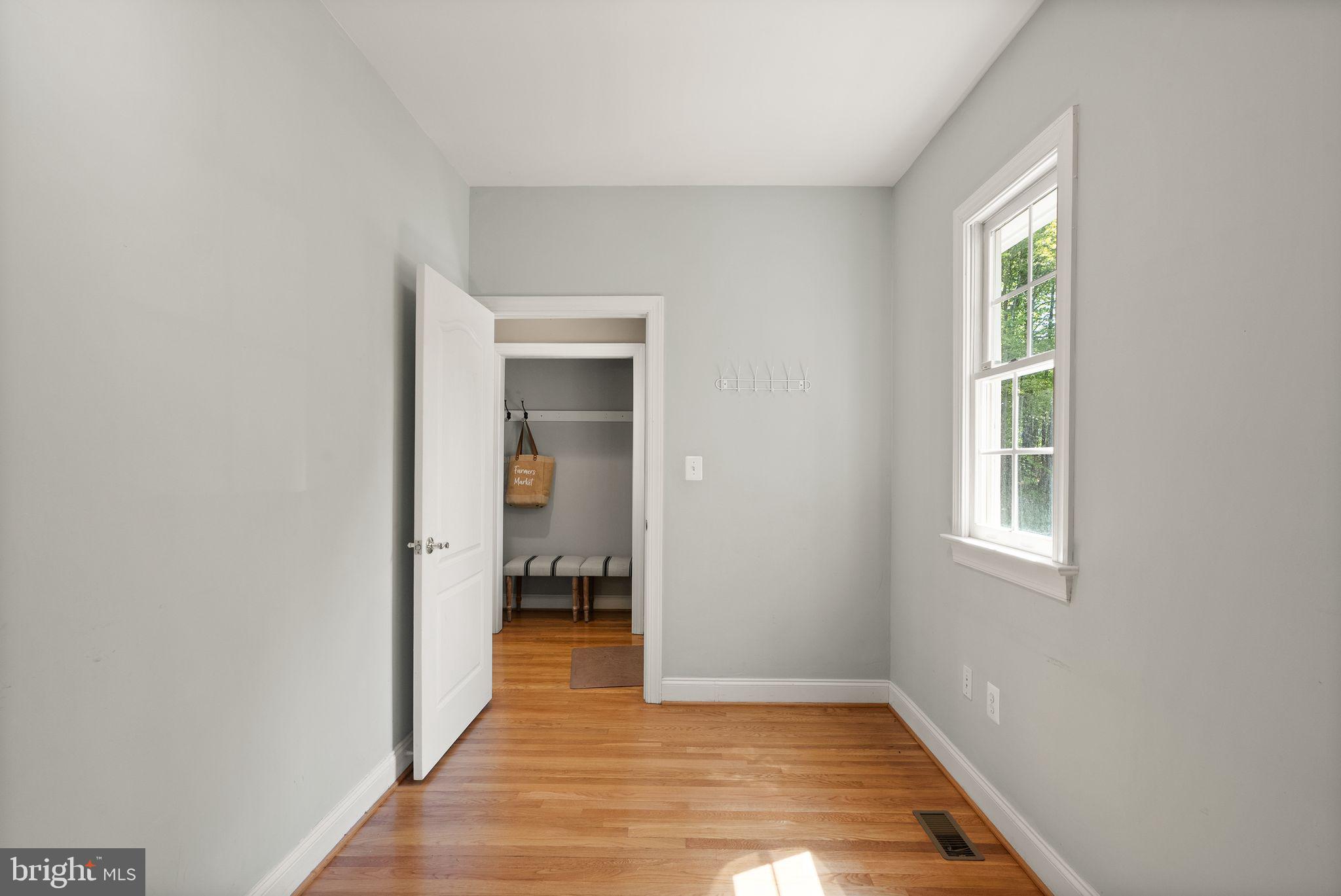 HUNTWOOD MANOR - Residential