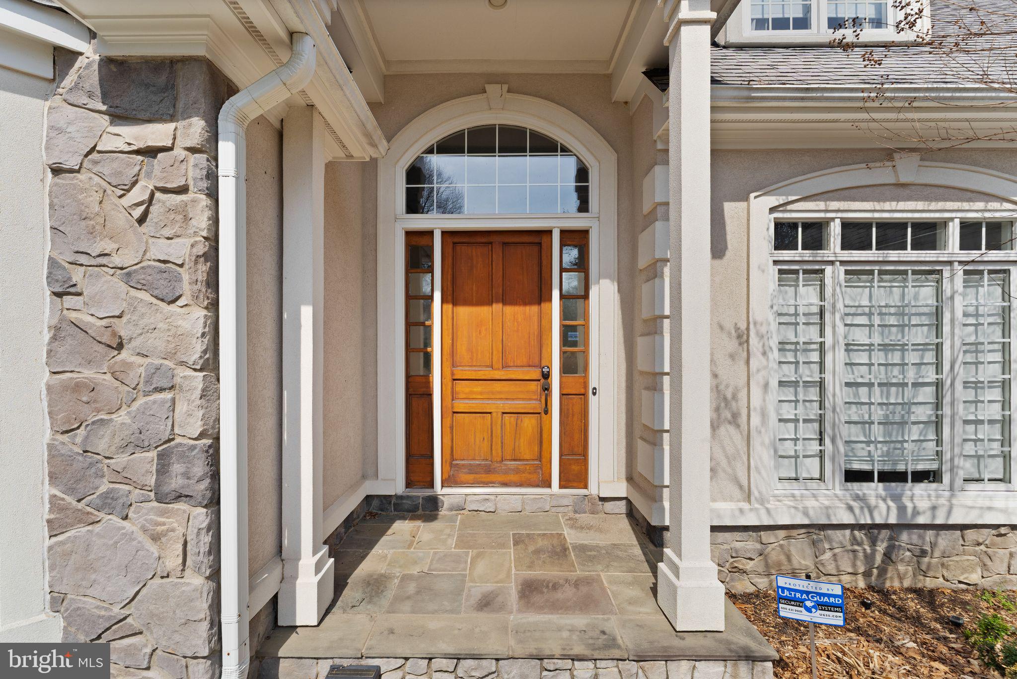 5033 HUNTWOOD MANOR DRIVE