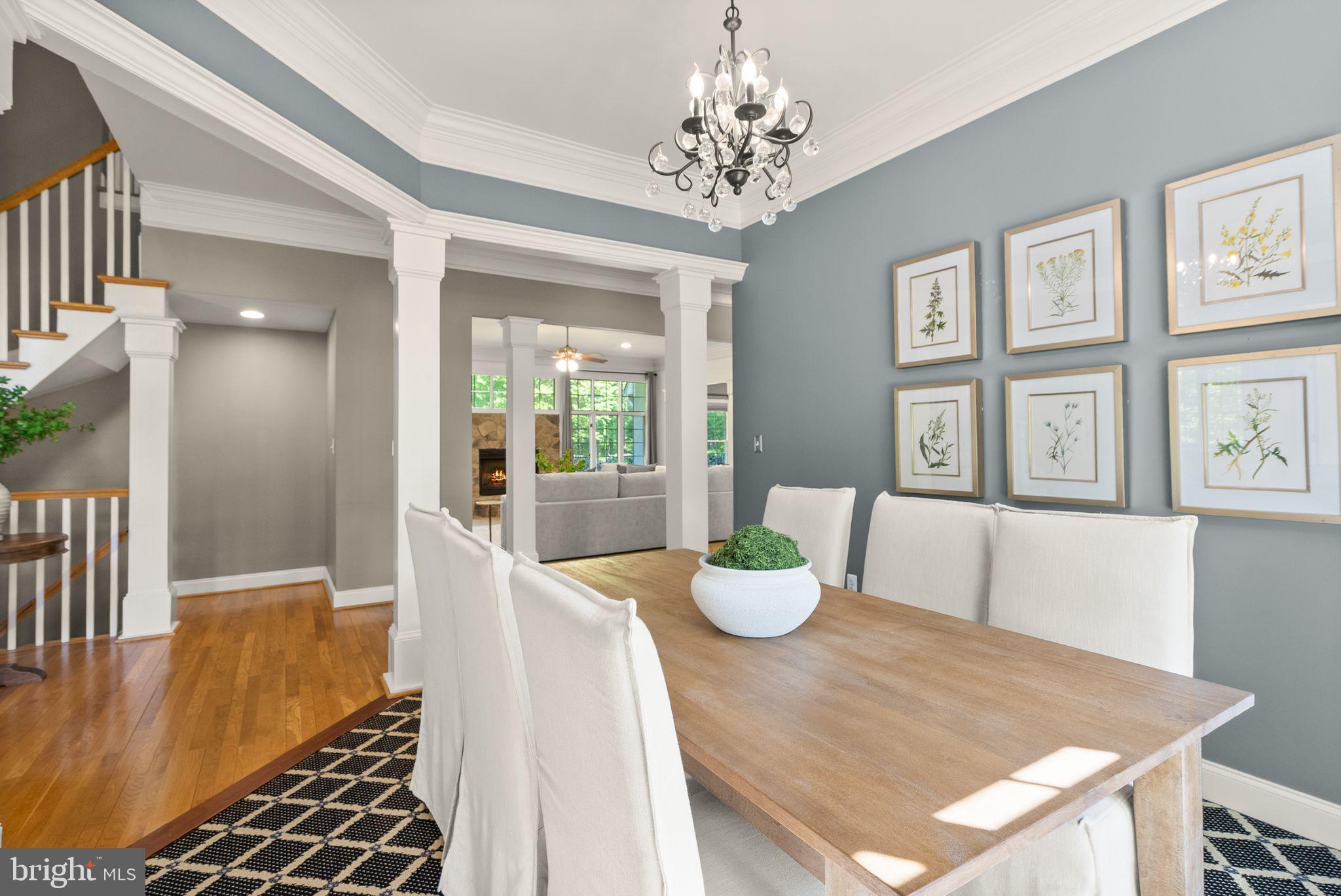 HUNTWOOD MANOR - Residential