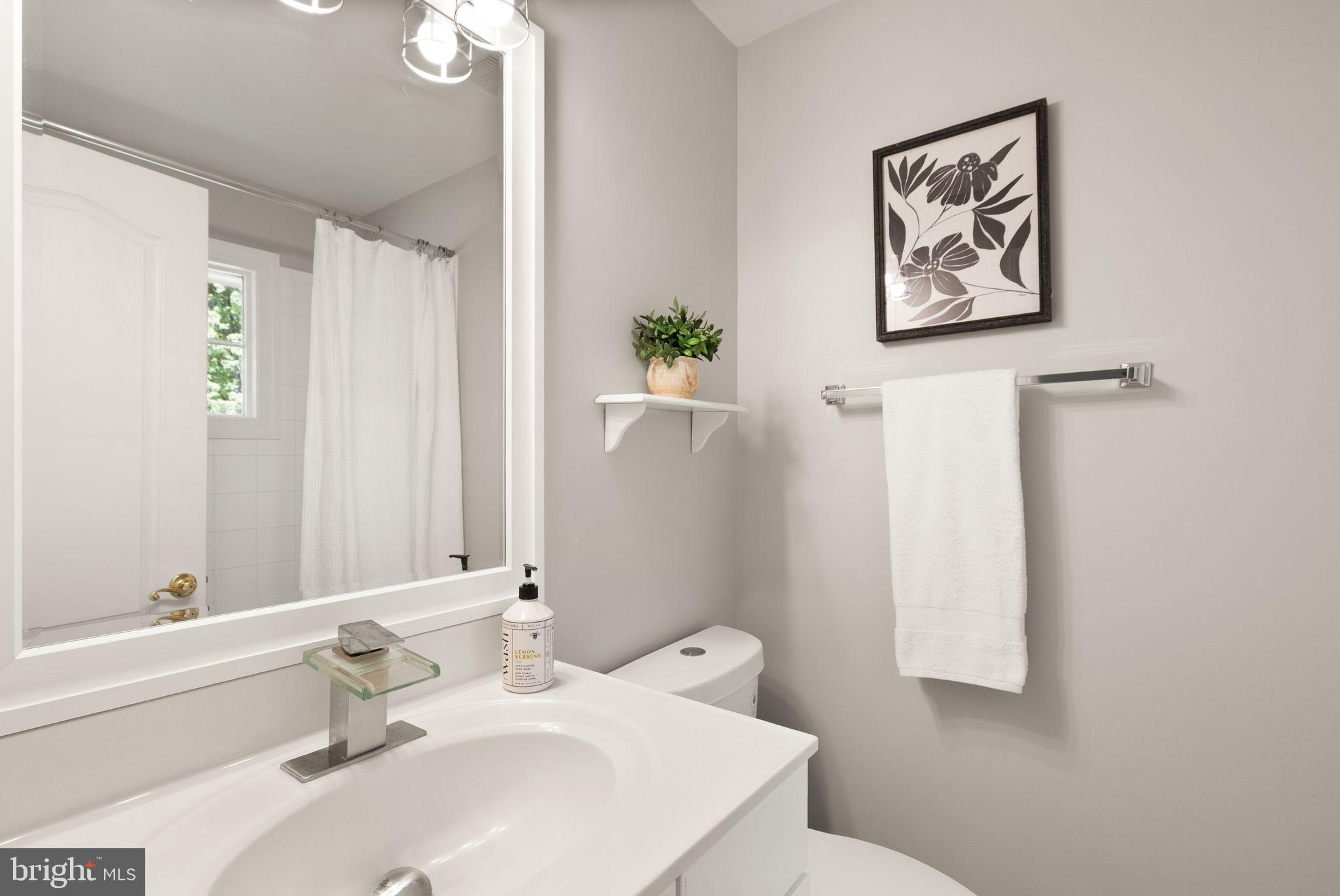 HUNTWOOD MANOR - Residential