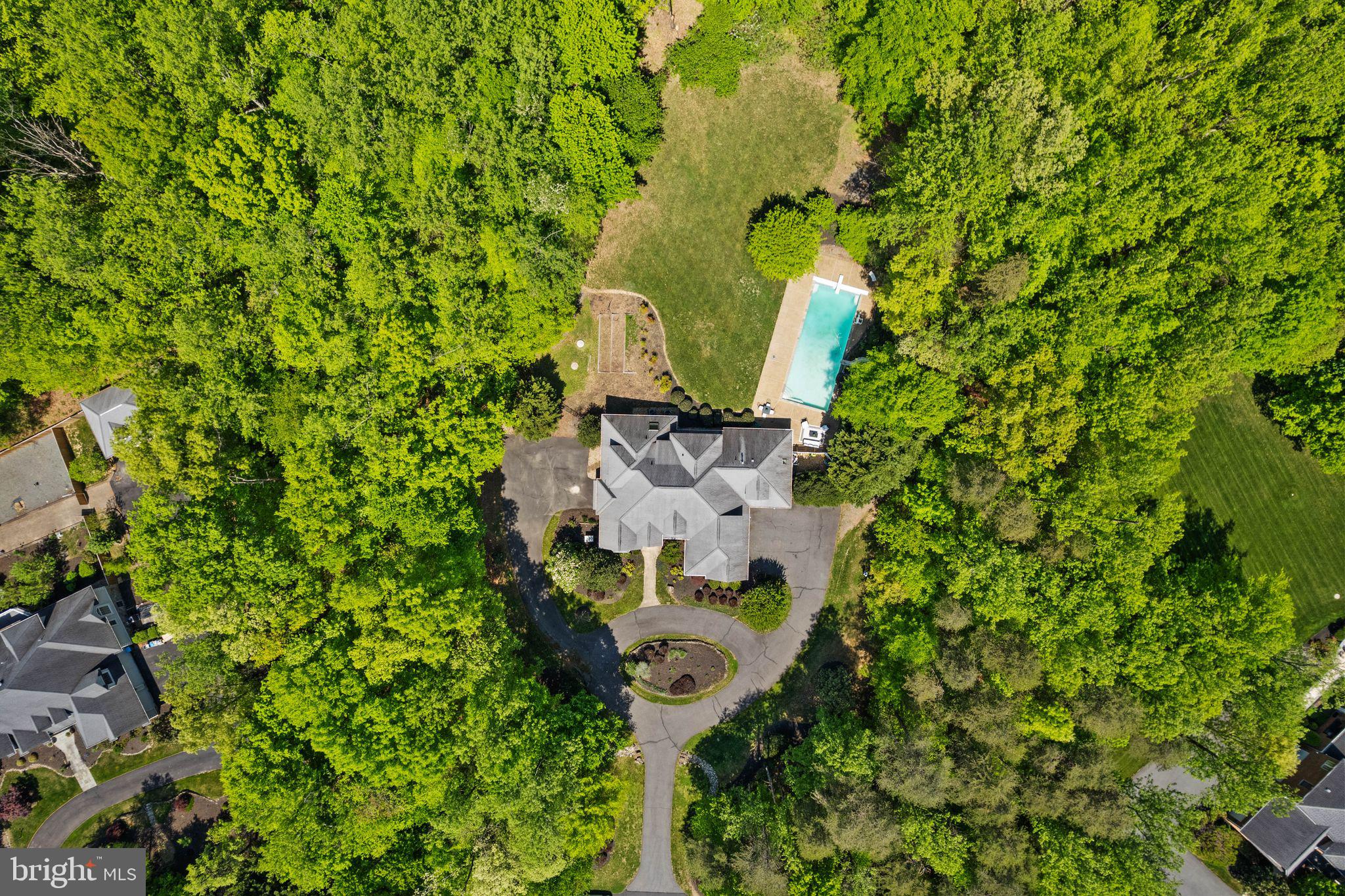 5033 HUNTWOOD MANOR DRIVE