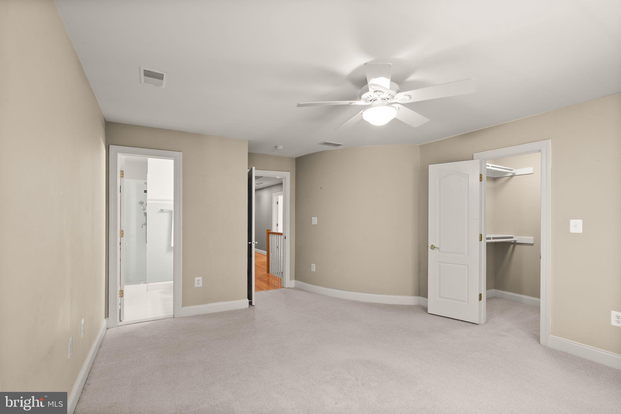 HUNTWOOD MANOR - Residential