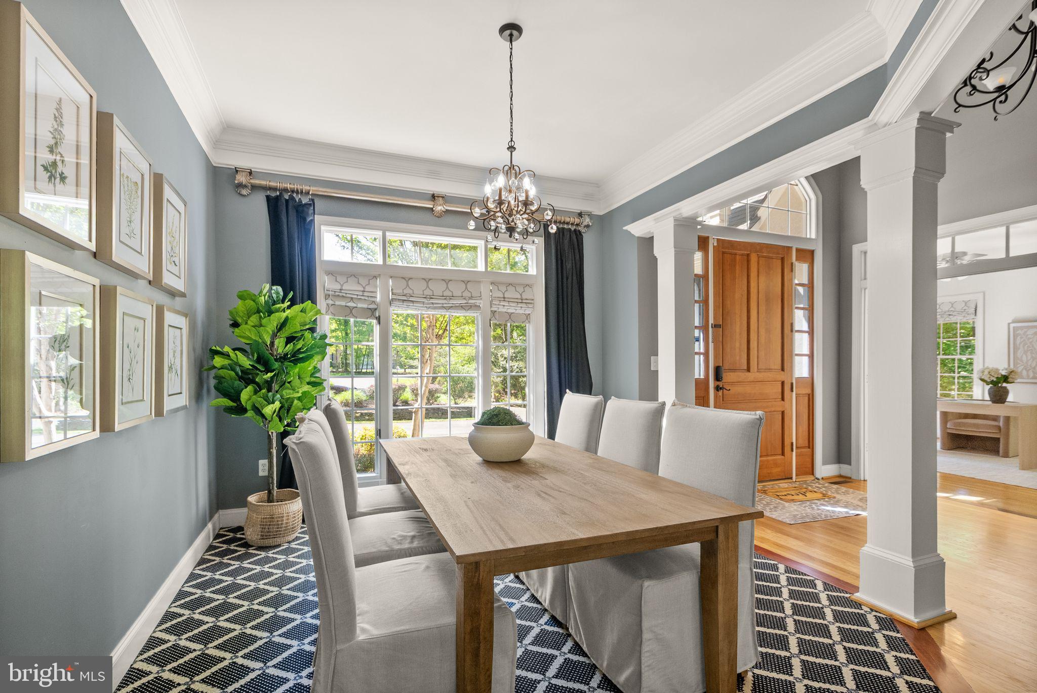 HUNTWOOD MANOR - Residential