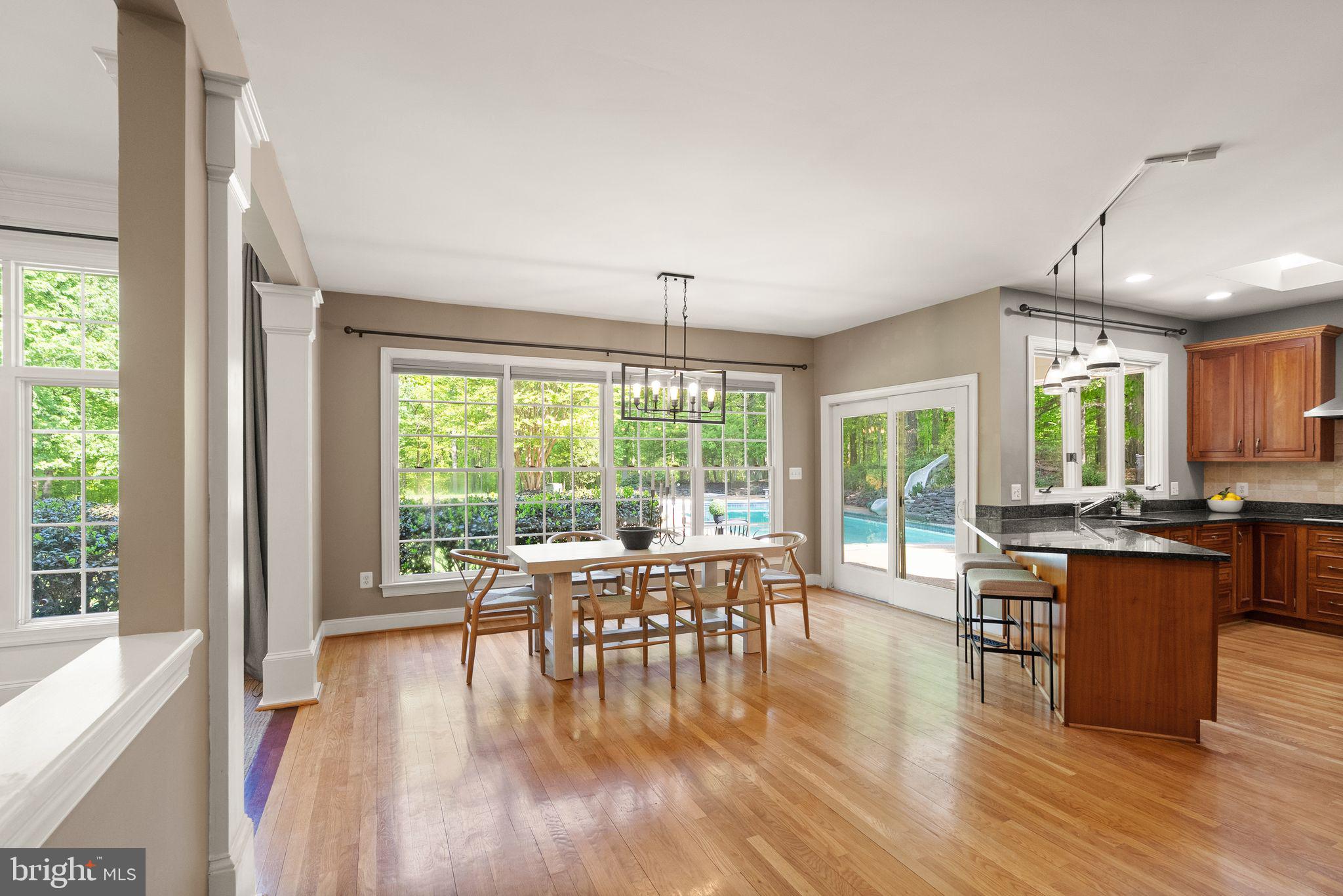 HUNTWOOD MANOR - Residential