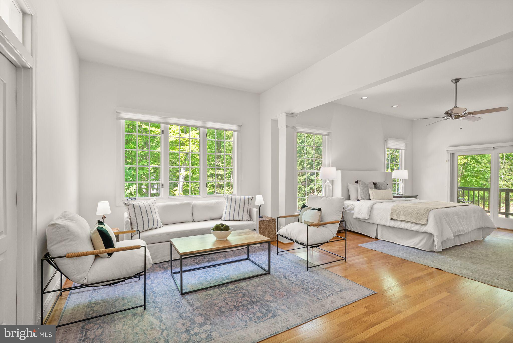 HUNTWOOD MANOR - Residential