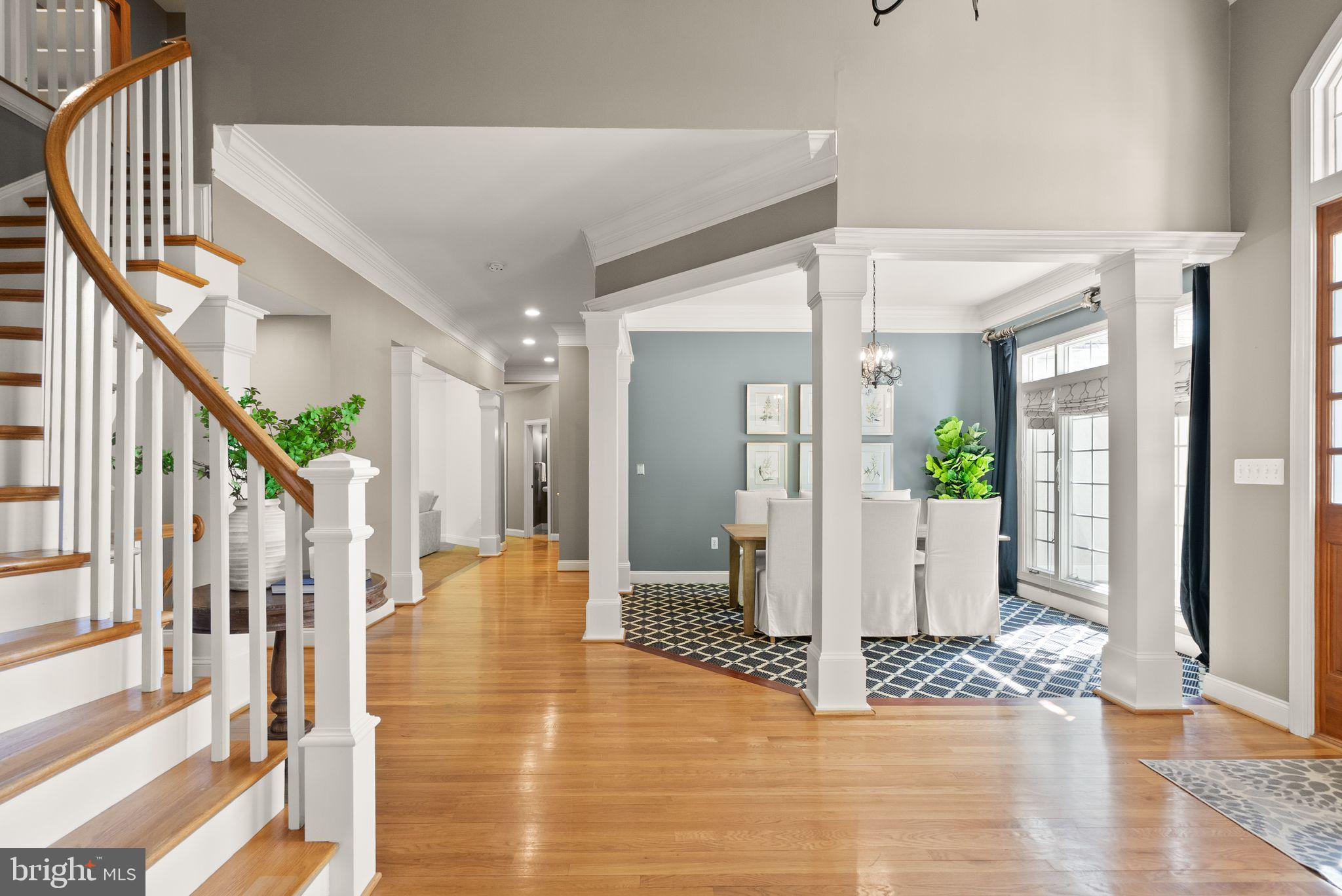 HUNTWOOD MANOR - Residential