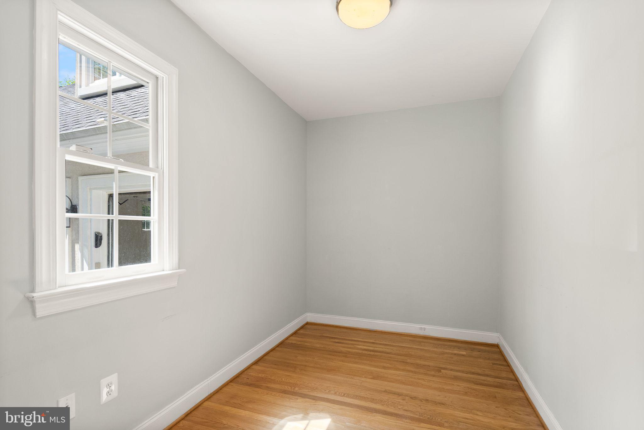 HUNTWOOD MANOR - Residential