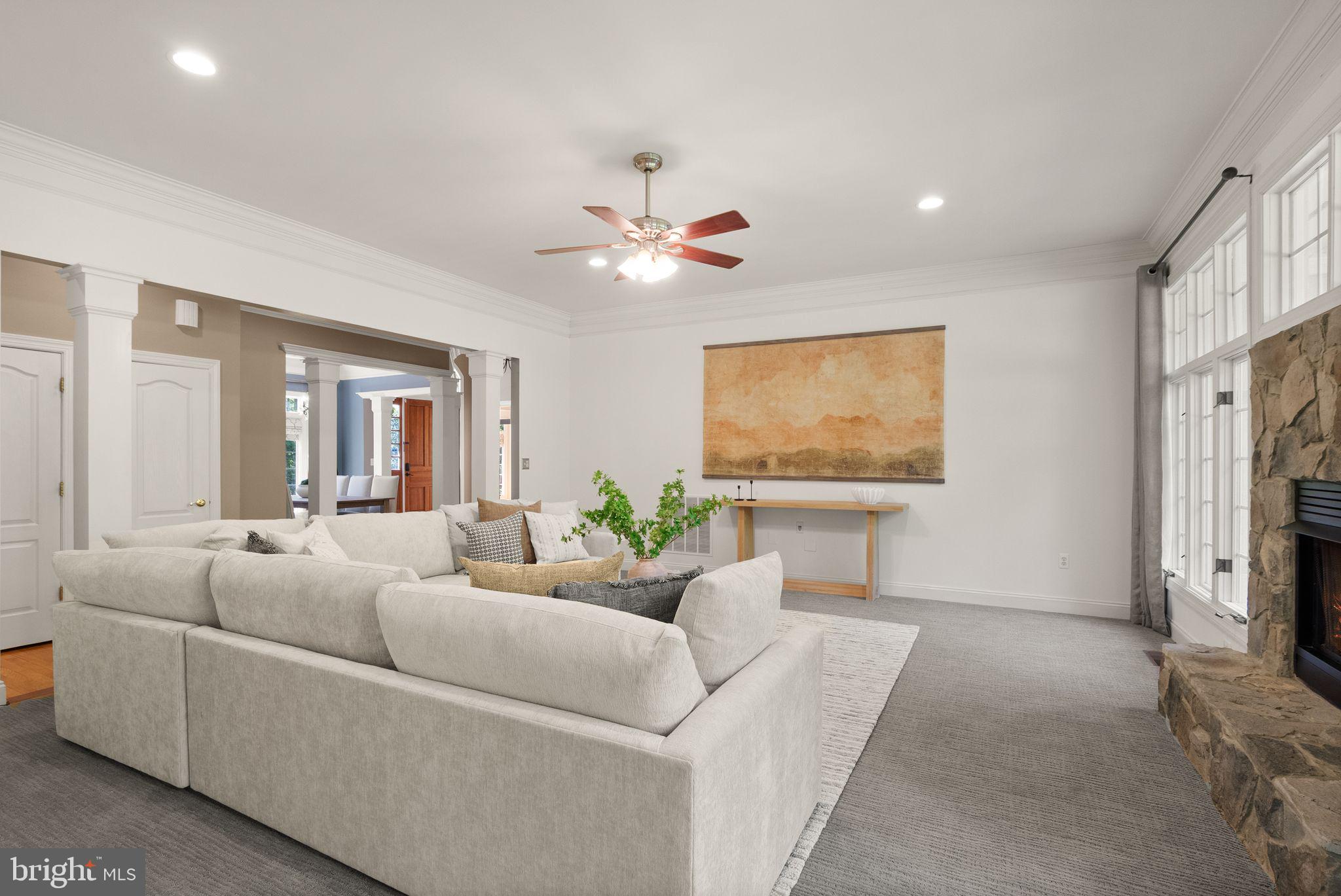 HUNTWOOD MANOR - Residential