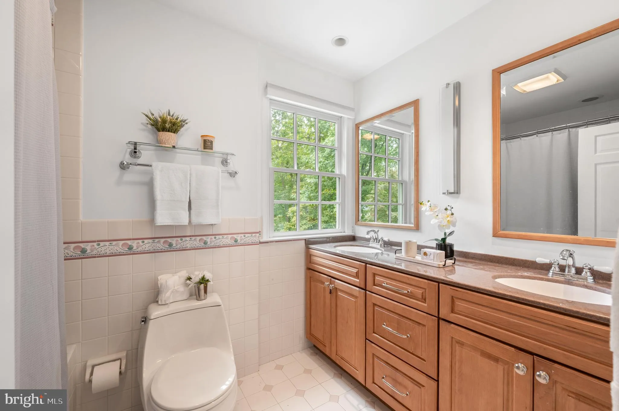 Newtown Square, Pennsylvania 19073, United States, 4 Bedrooms Bedrooms, ,4 BathroomsBathrooms,Residential,Coming Soon,225602